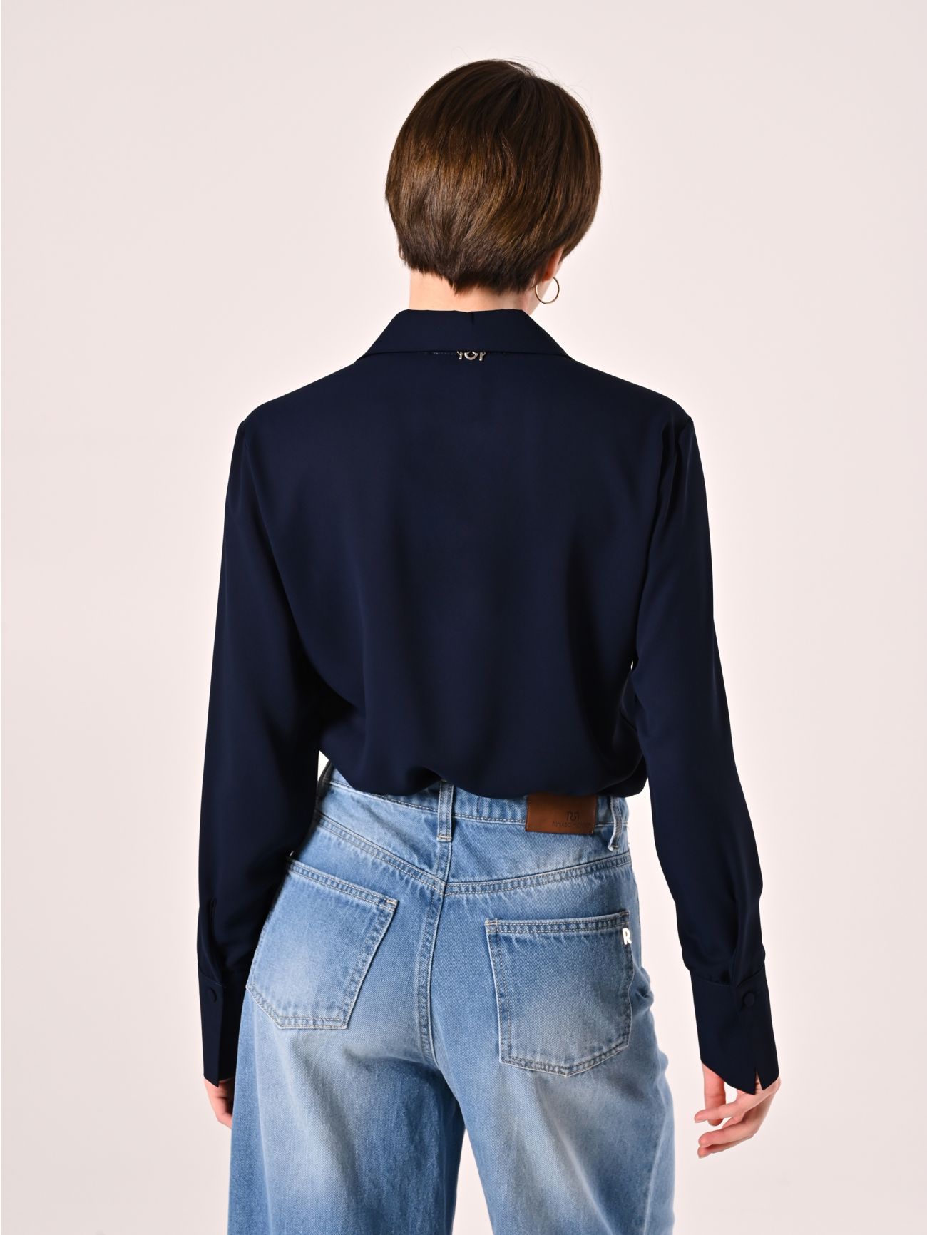 Chemise bleu marine det_3