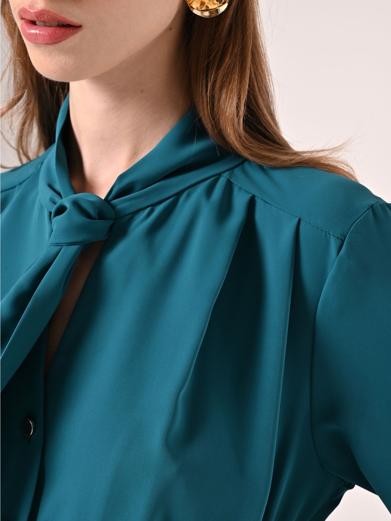 Blouse vert royal avec nœud et pinces in_i5