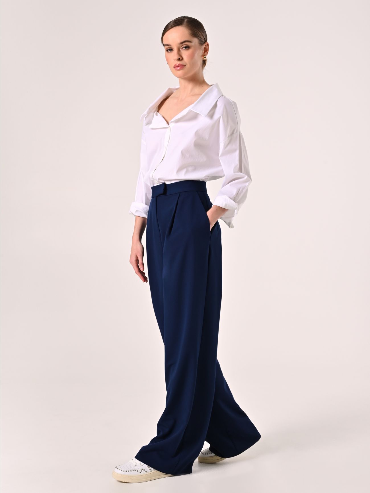 Blue Pleated Trousers in Polyviscose in_i7