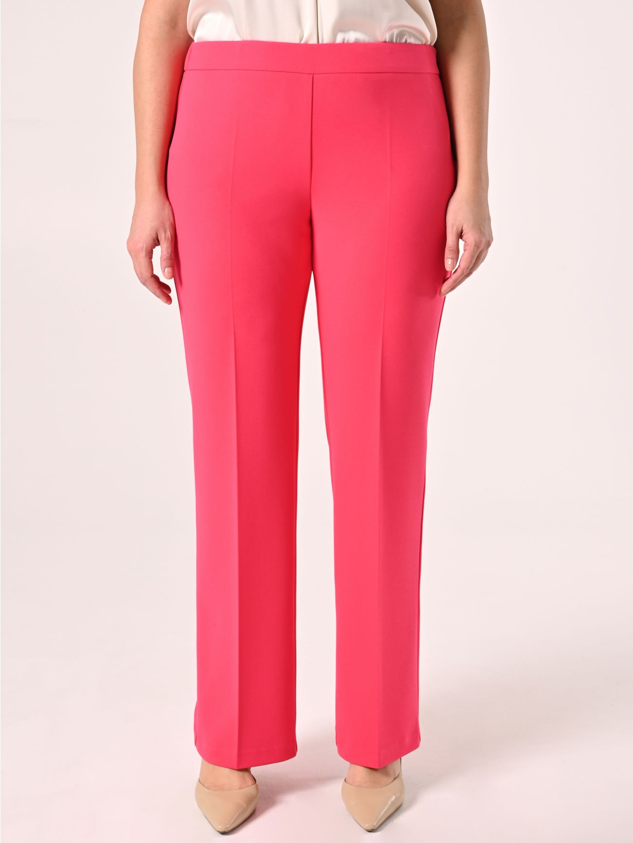 Fuchsia Curvy Pants in Scuba Crepe fabric det_2