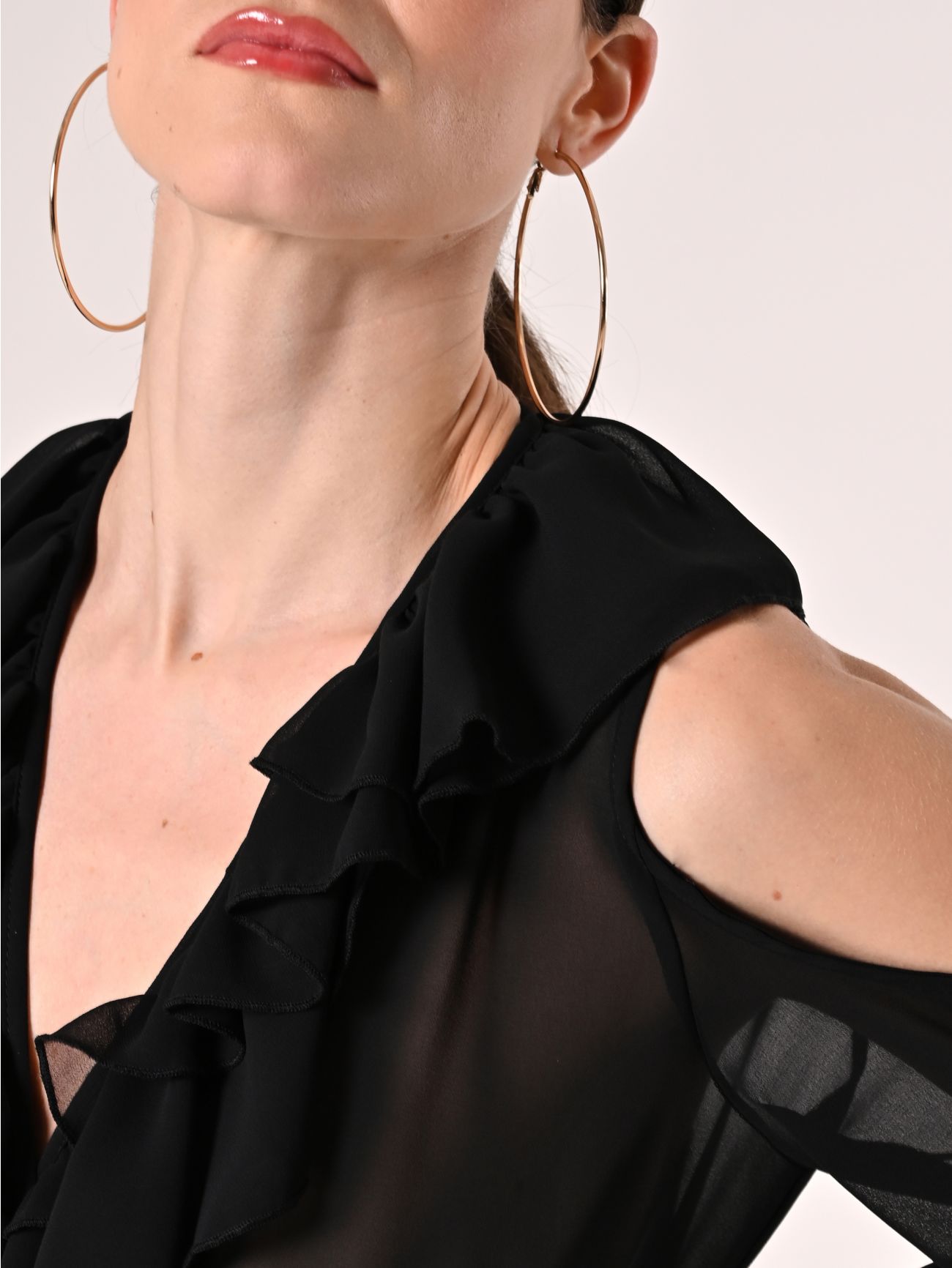 Maxi-Kleid in Schwarz mit Rüschen in_i5