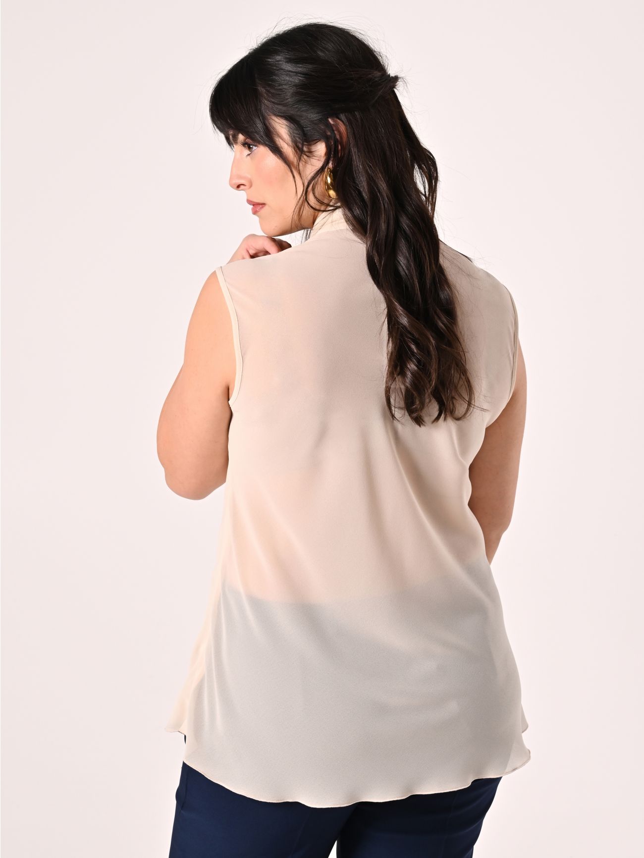 Jewelled Curvy Beige Blouse det_3