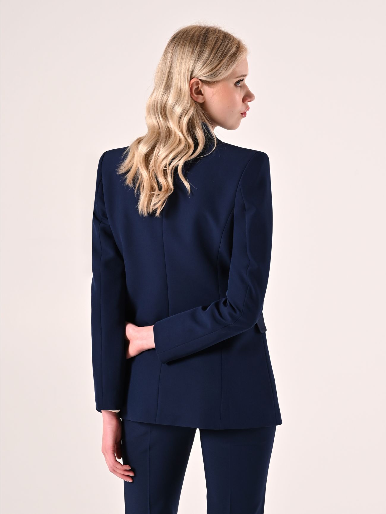 Jacke mit Smoking-Revers in Blau det_3