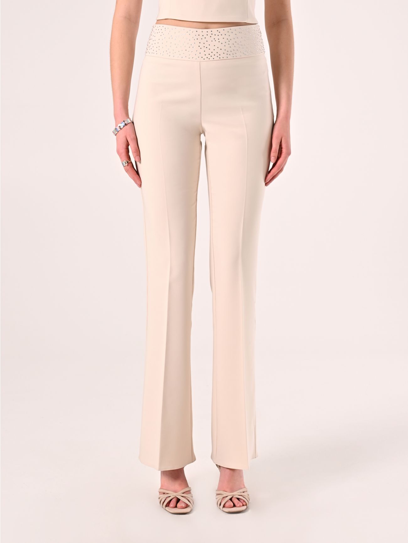 Pantaloni Beige con Strass det_2