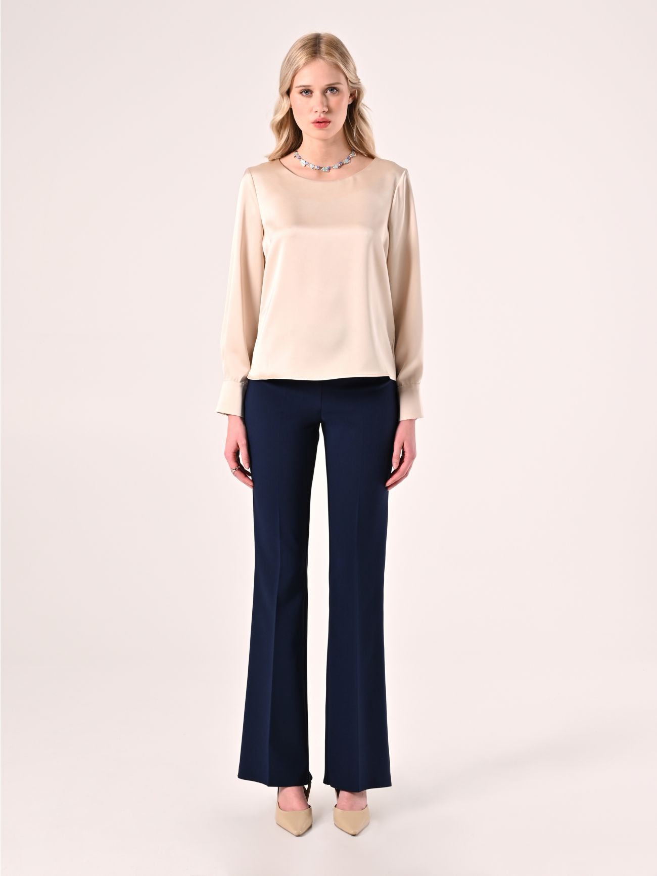Bluse in Beige aus Satin det_1
