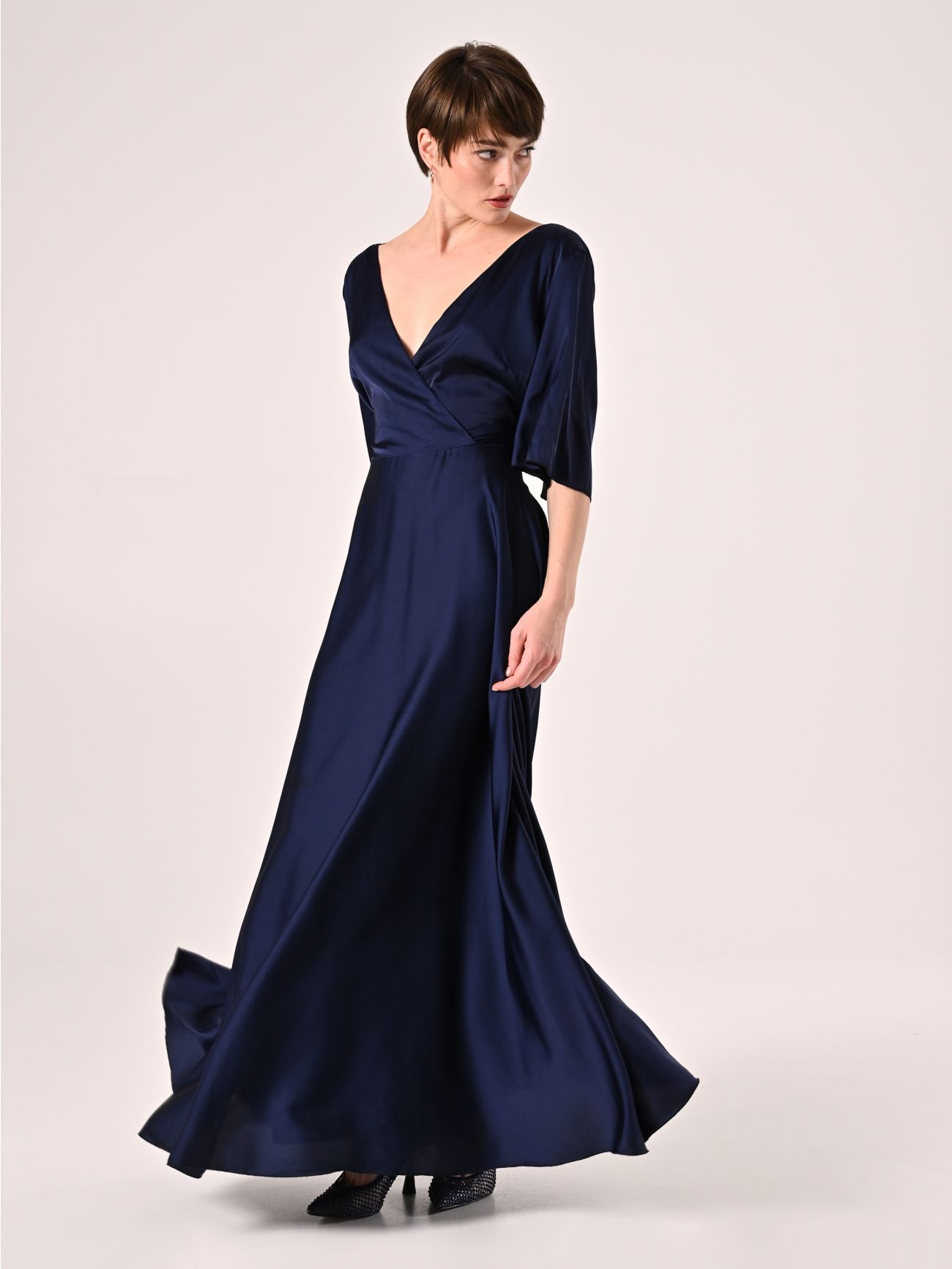 Blue Satin Midi Dress in_i7