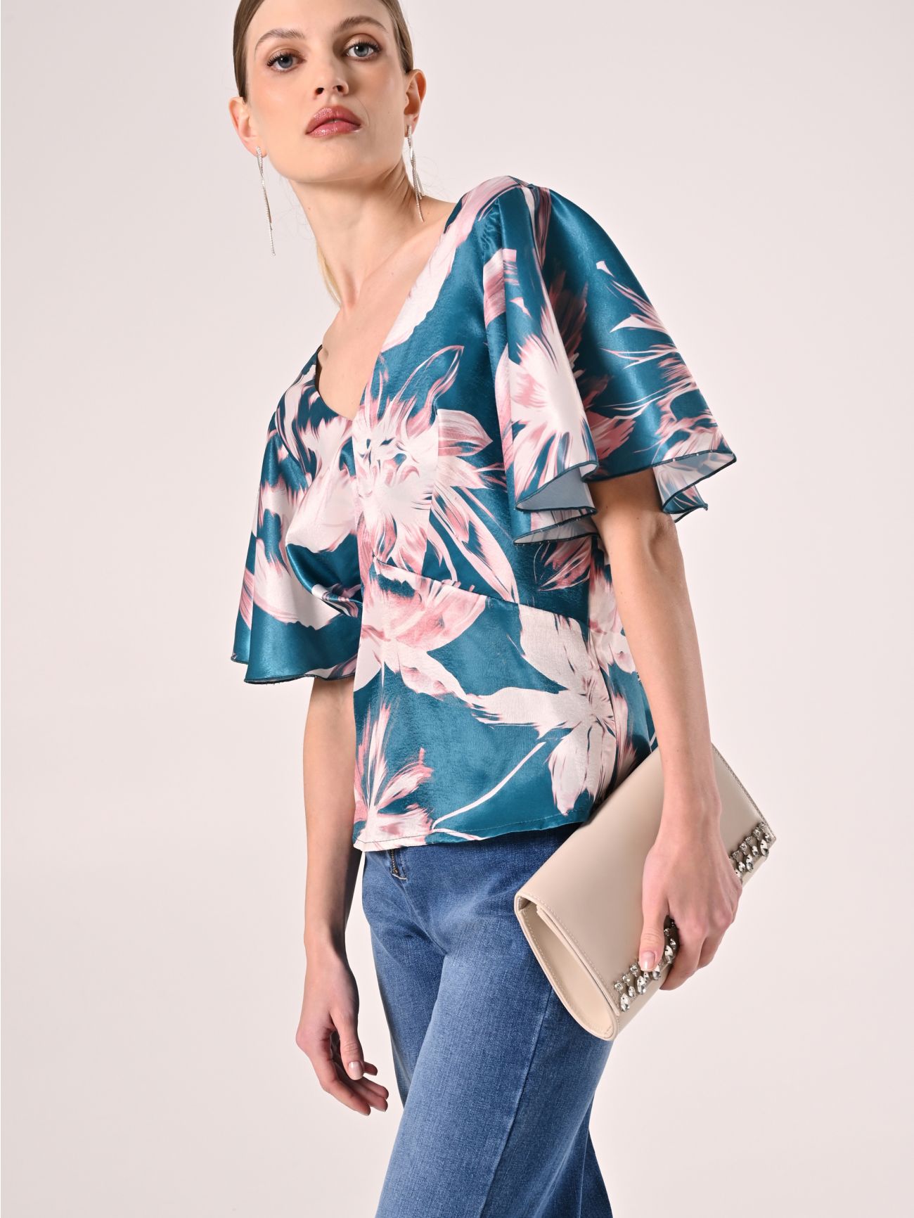 Bluse mit Blumenmuster  Rinascimento