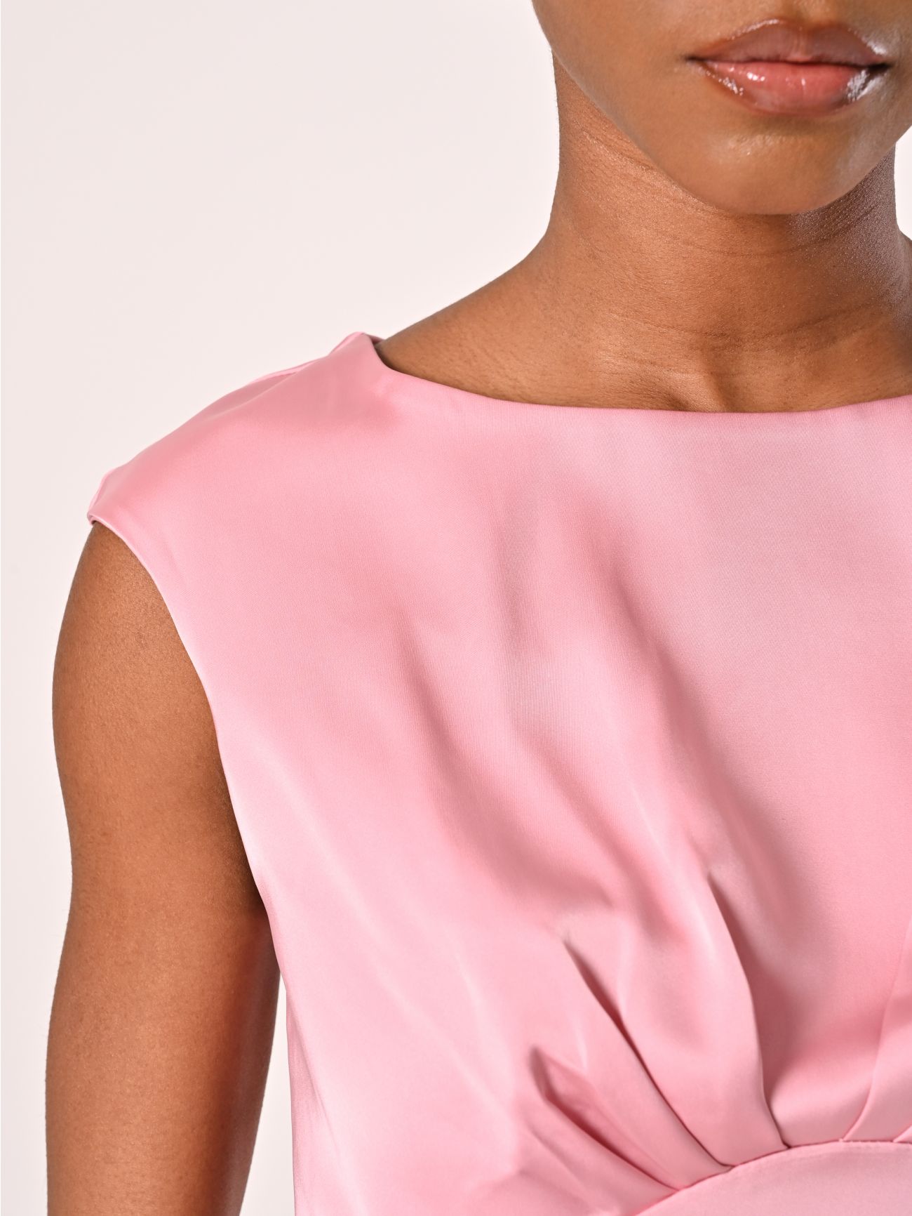 Top vieux rose en satin in_i5