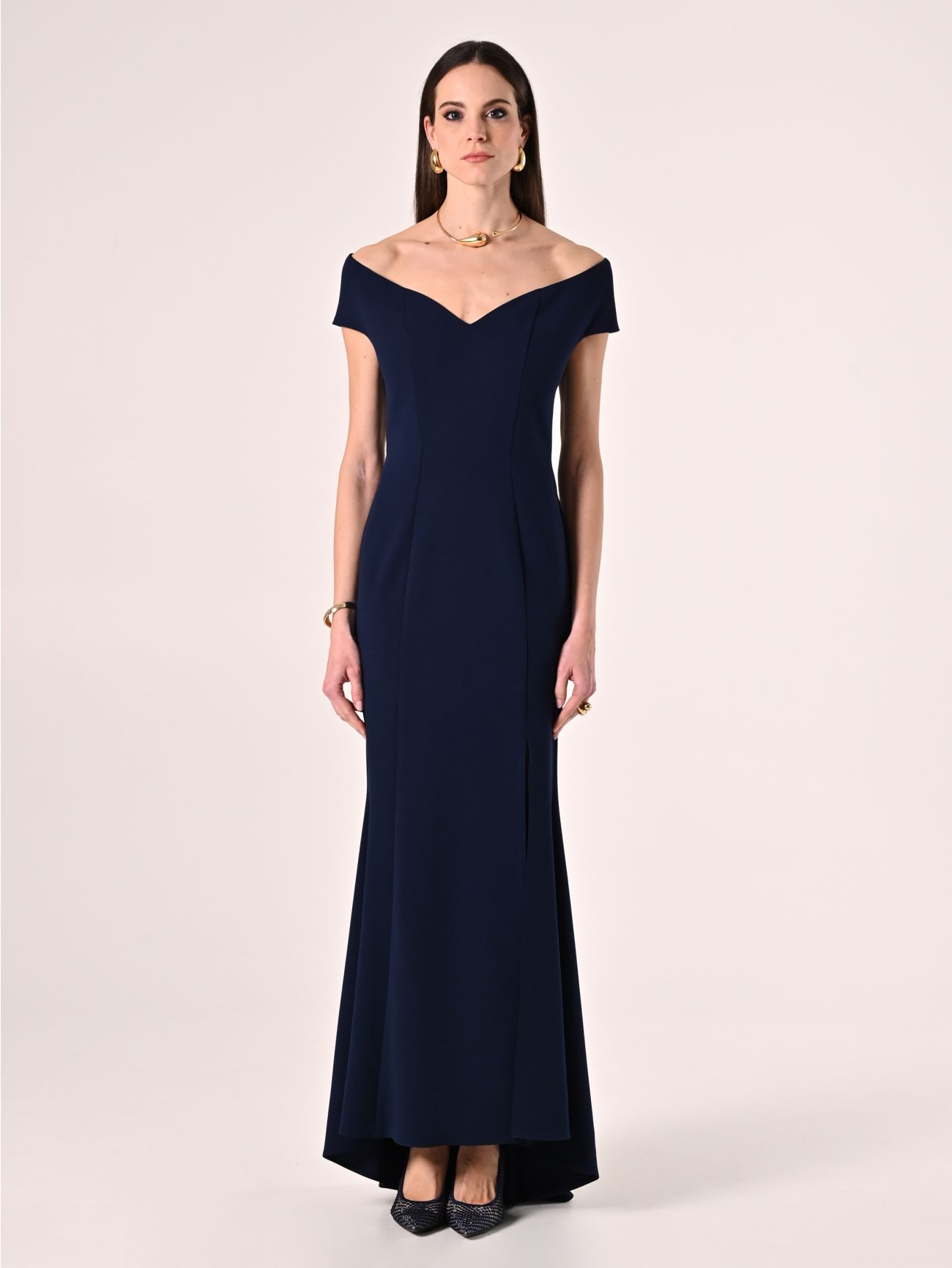 Robe longue bleue épaules dénudées det_1