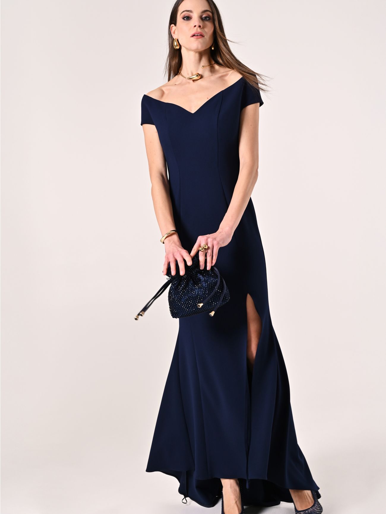 Robe longue bleue épaules dénudées sp_e1