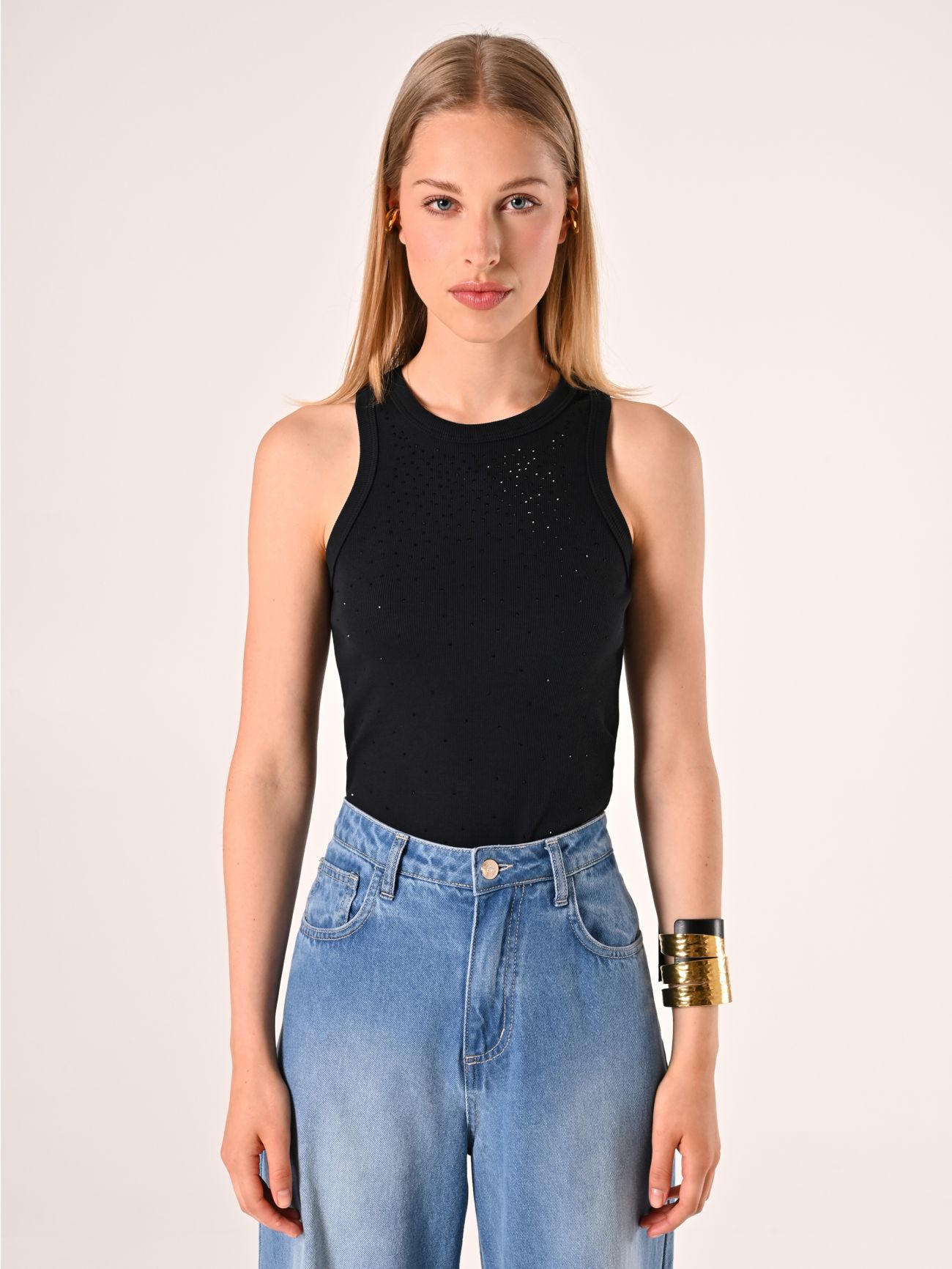 Geripptes Tanktop mit Strass in Schwarz det_2