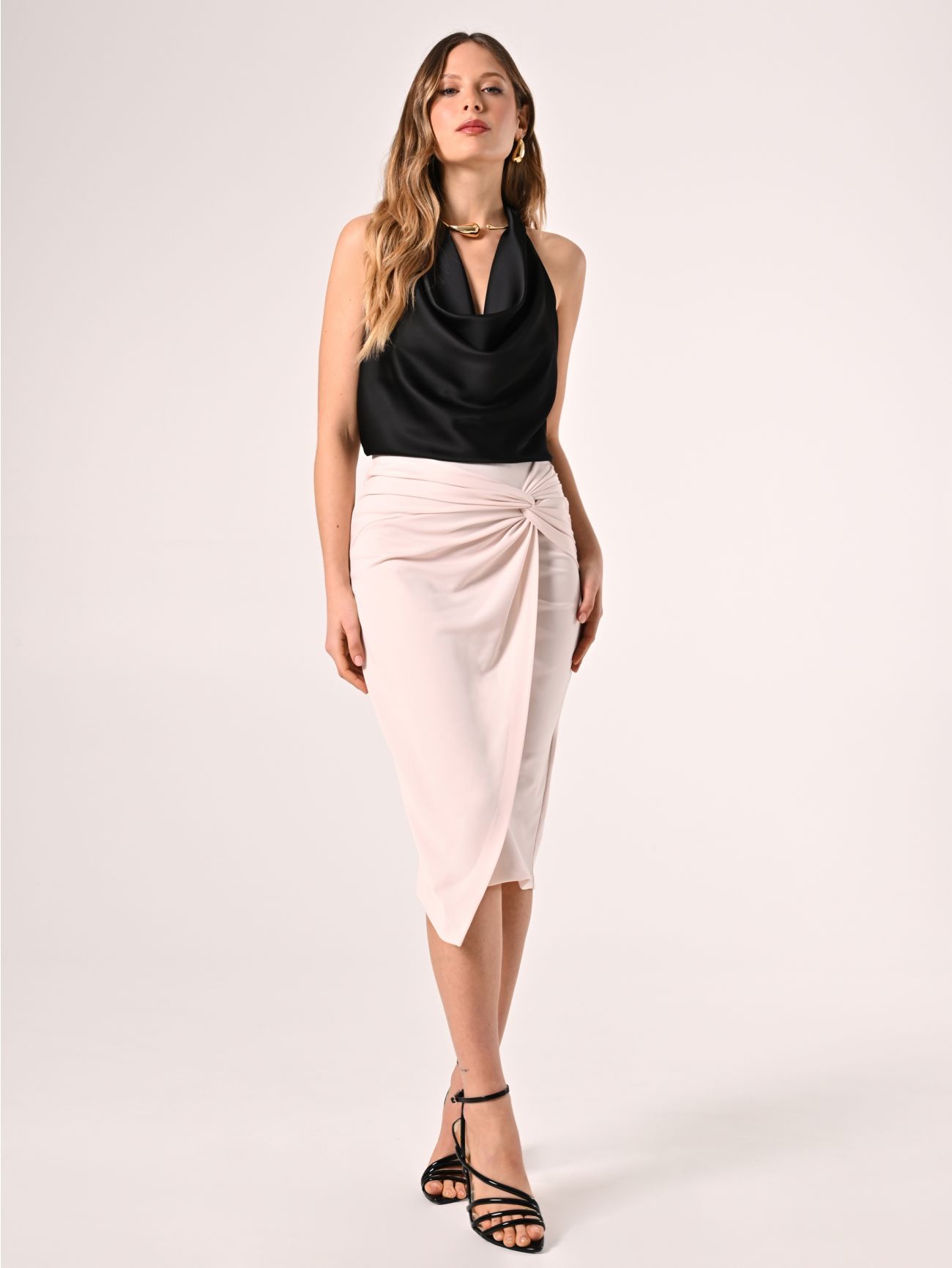 Beige Pencil Skirt with Knot in_i7