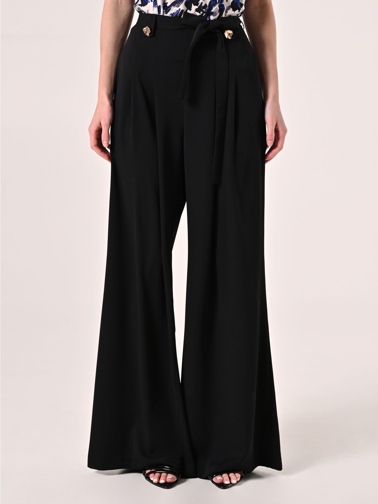 Pantalon fluide noir en tissu det_2