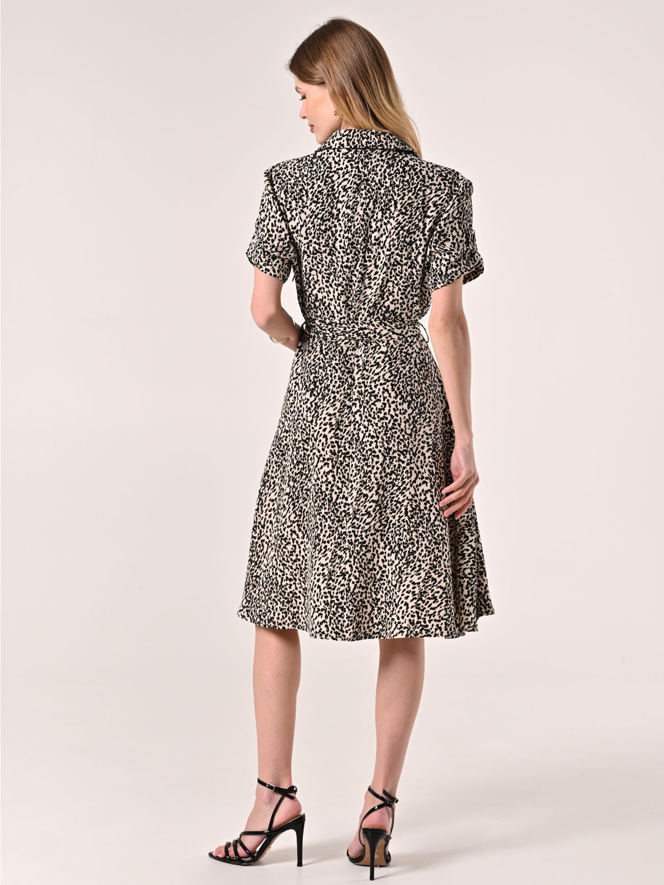 Kurzes Kleid mit Animal-Print det_3