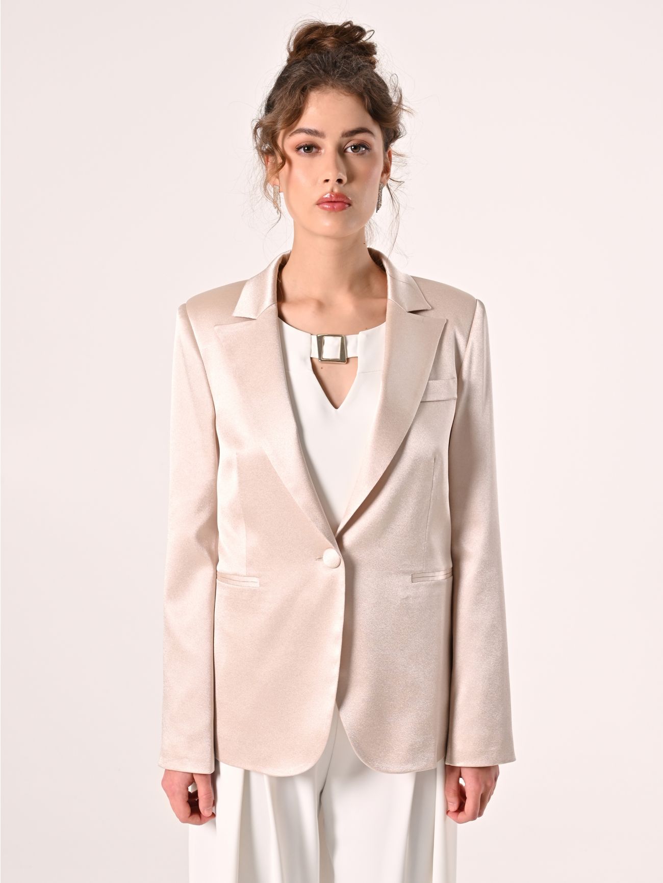 Beige One-breasted Jacket in Structured Satin det_2