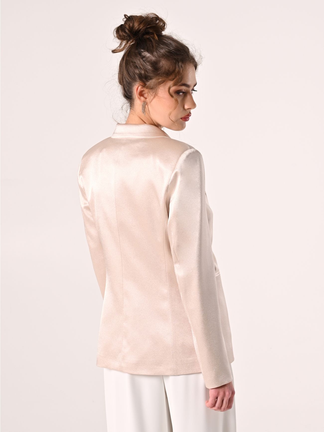 Beige One-breasted Jacket in Structured Satin det_3