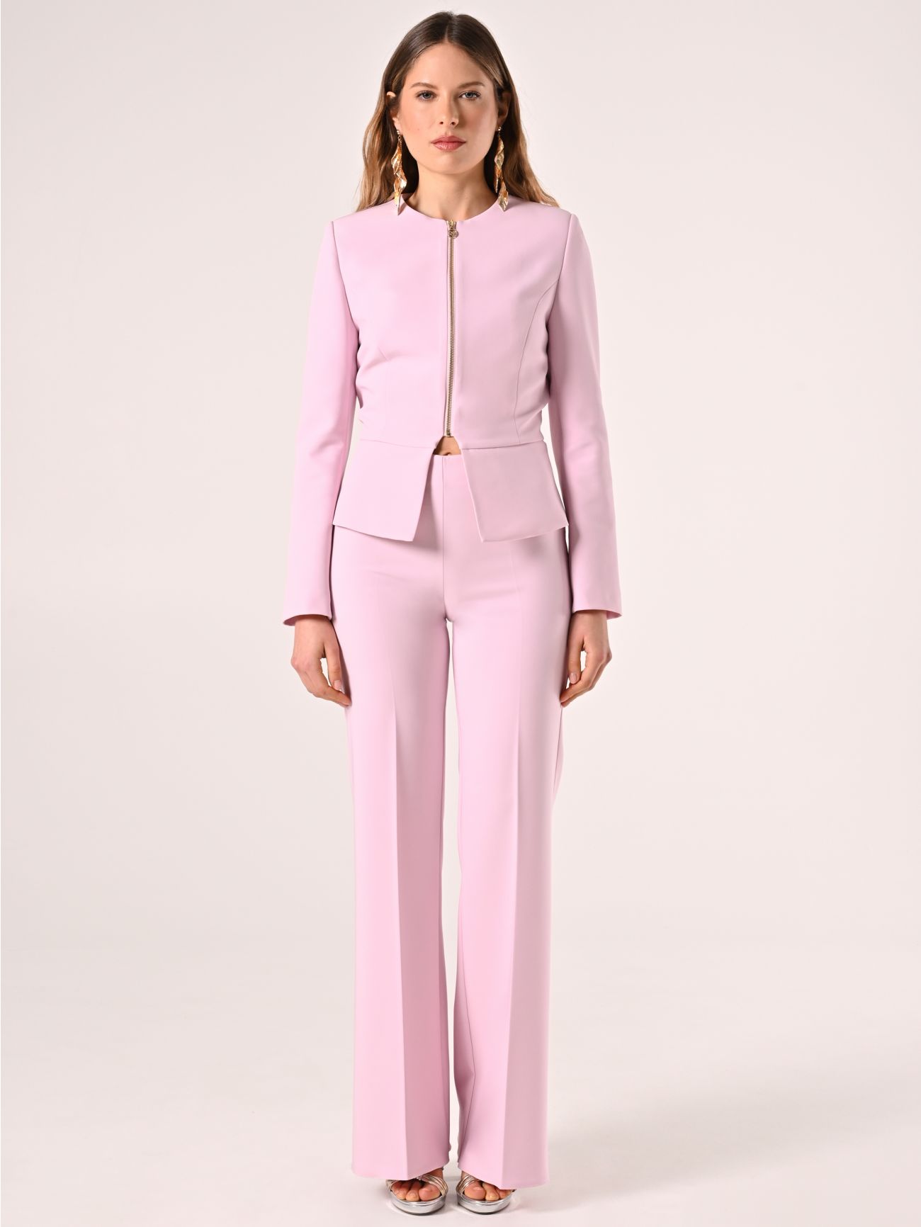 Chaqueta péplum de tejido técnico rosa caramelo det_1