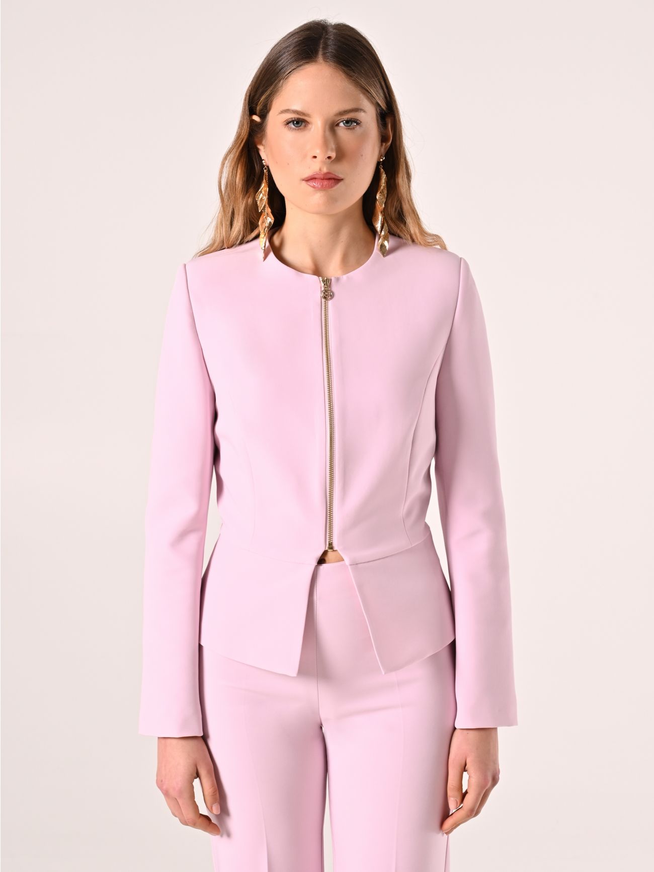 Chaqueta péplum de tejido técnico rosa caramelo det_2