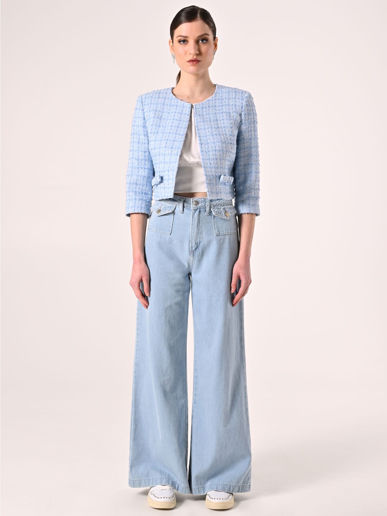 Chaqueta de tweed celeste con microlentejuelas det_1
