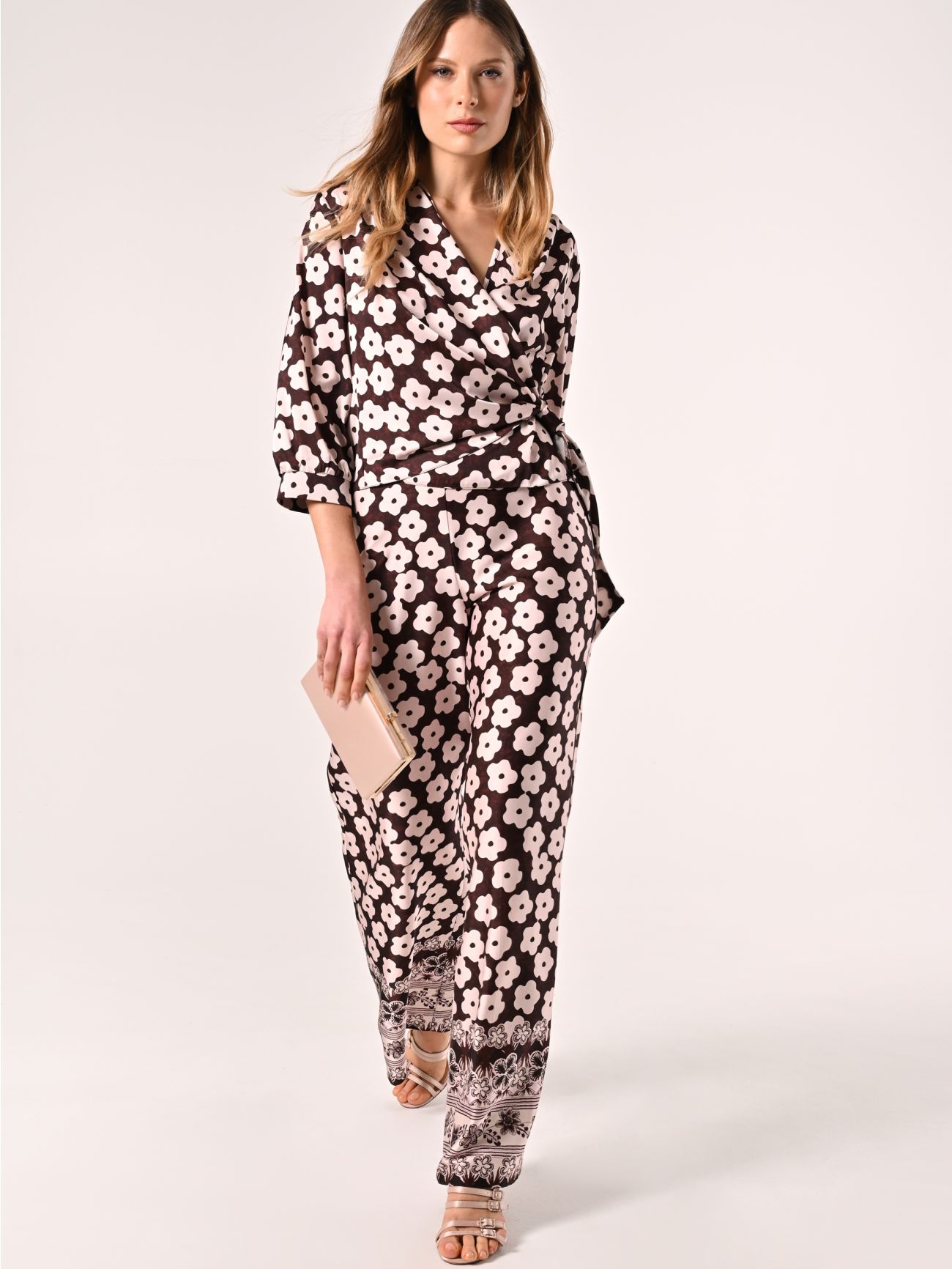 Pantalon imprimé fleurs rose et chocolat  Rinascimento