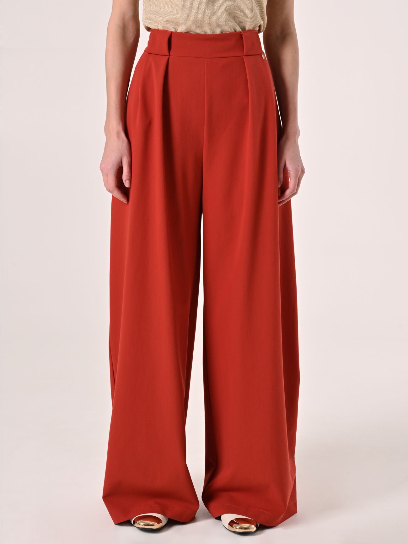 Pantalon à pinces couleur terracotta det_2