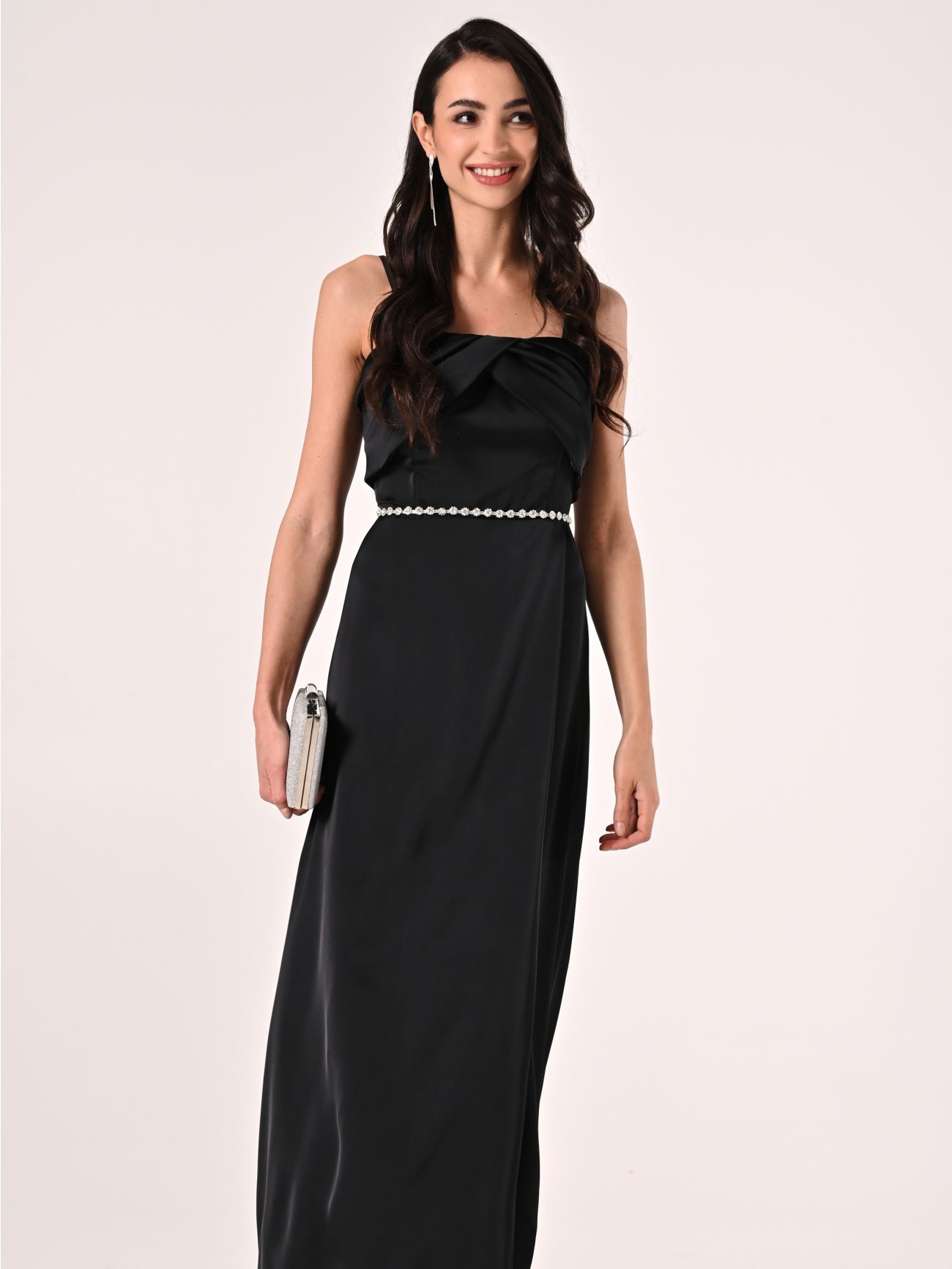 Robe longue noire en satin  Rinascimento