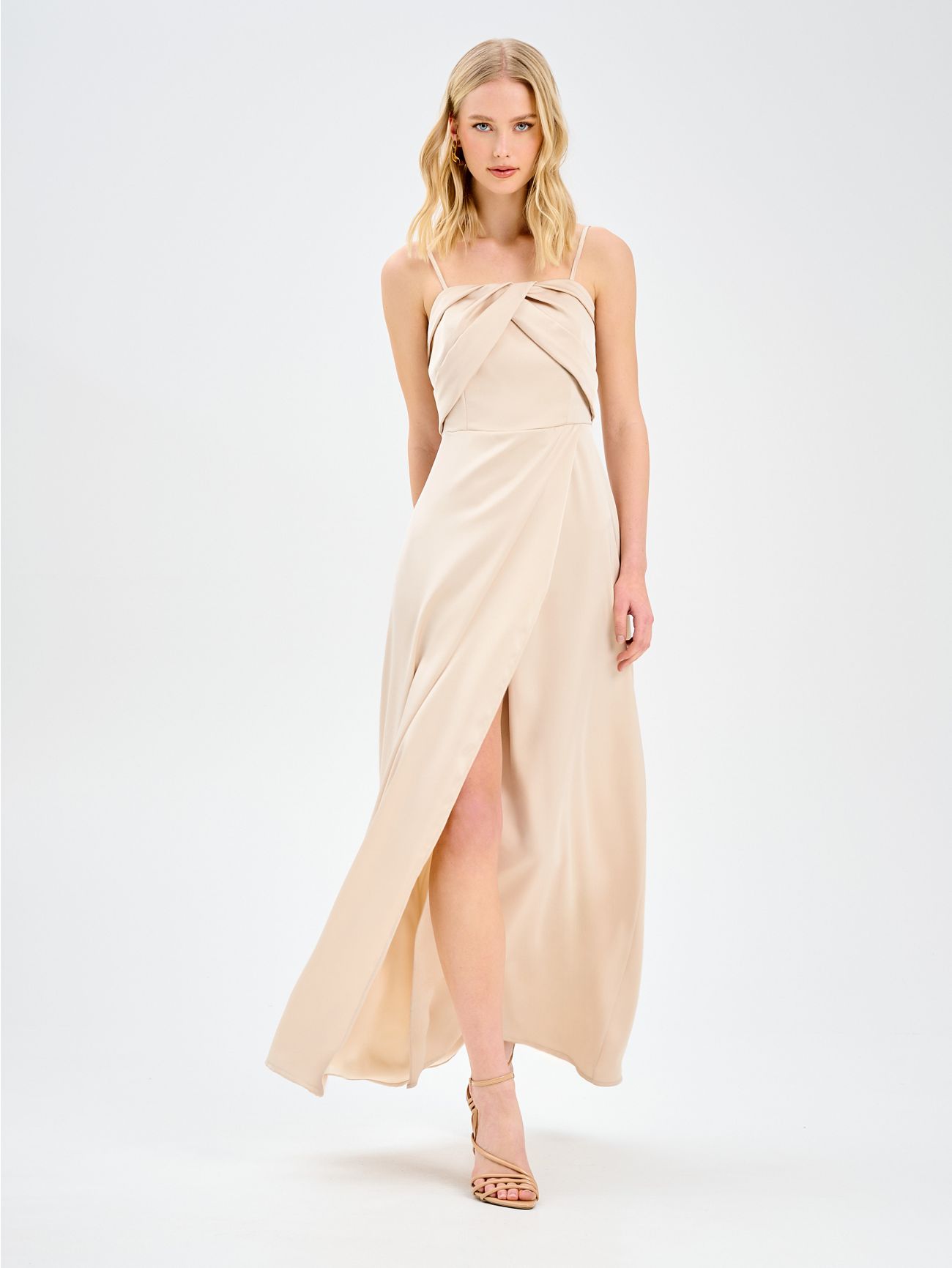 Robe longue en satin sp_e1