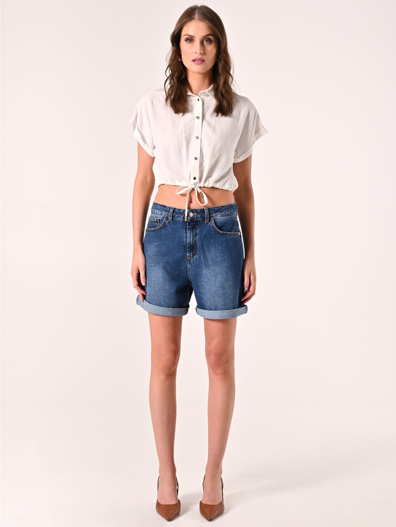 Pantalón corto en denim de lavado uniforme det_1