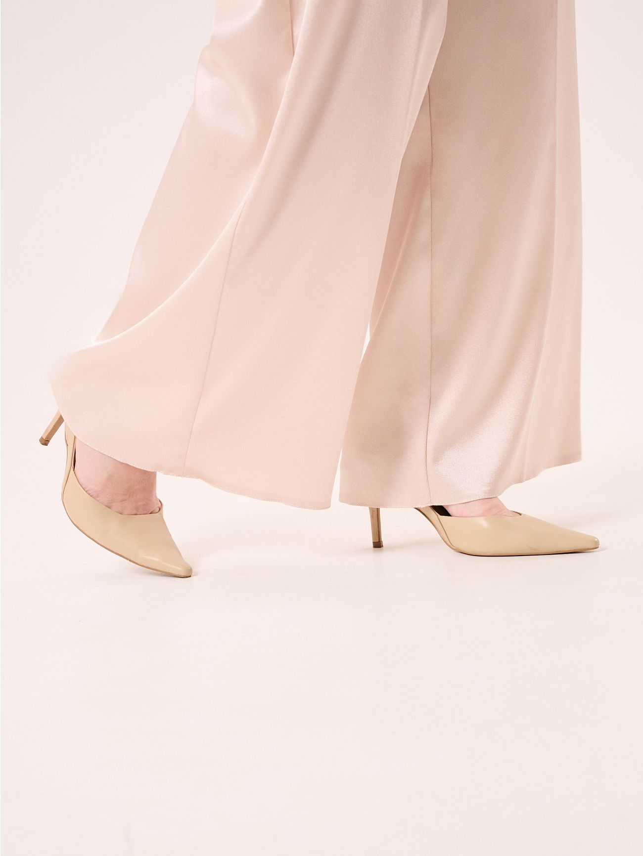 Curvy Beige Trousers in Structured Satin in_i5