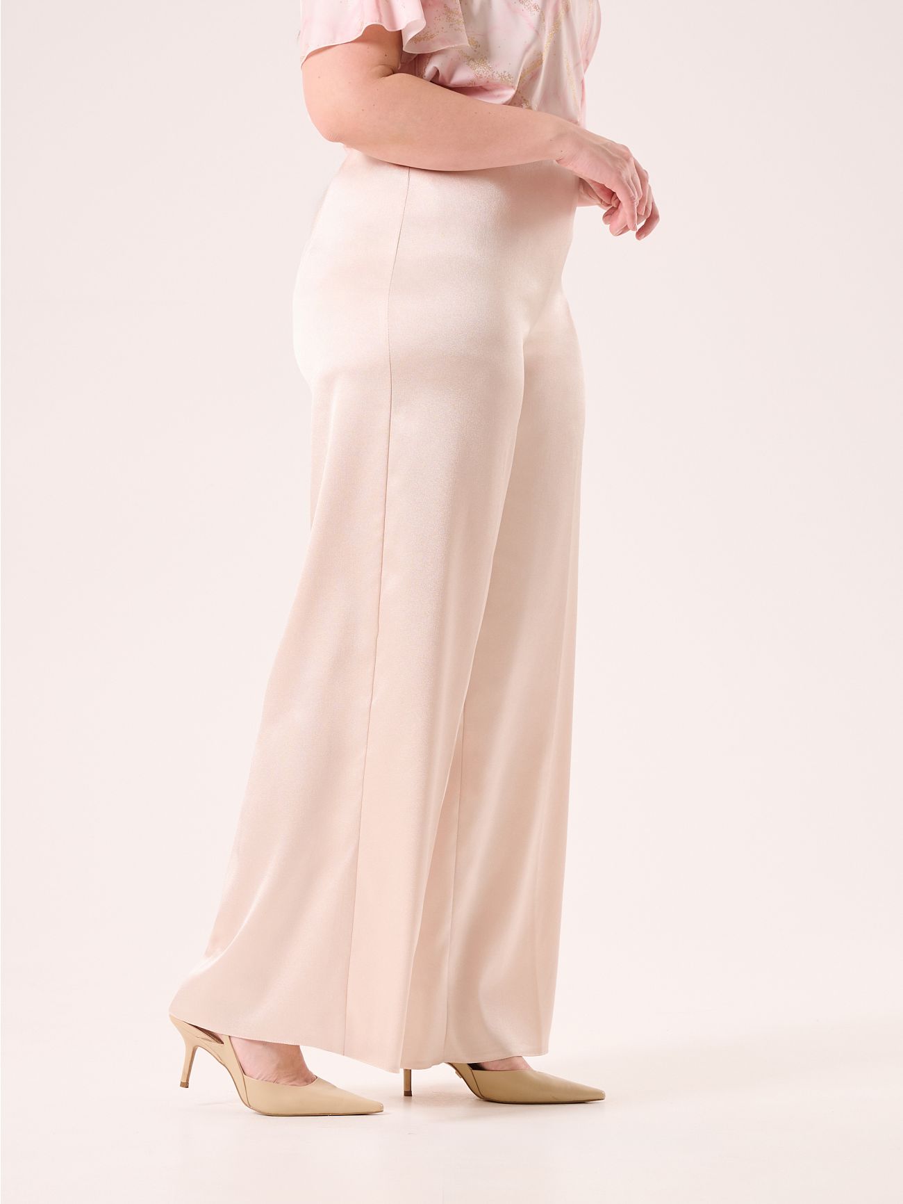 Curvy Beige Trousers in Structured Satin in_i7