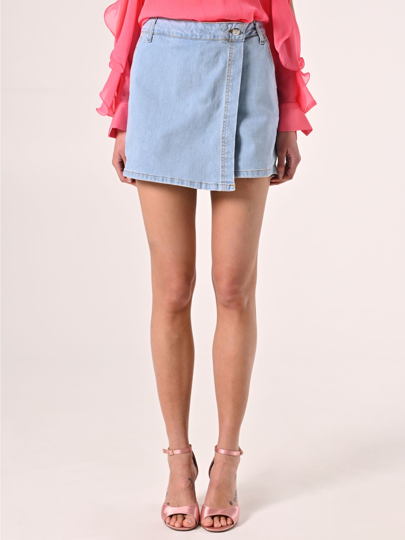 Skort en denim de lavado claro det_2