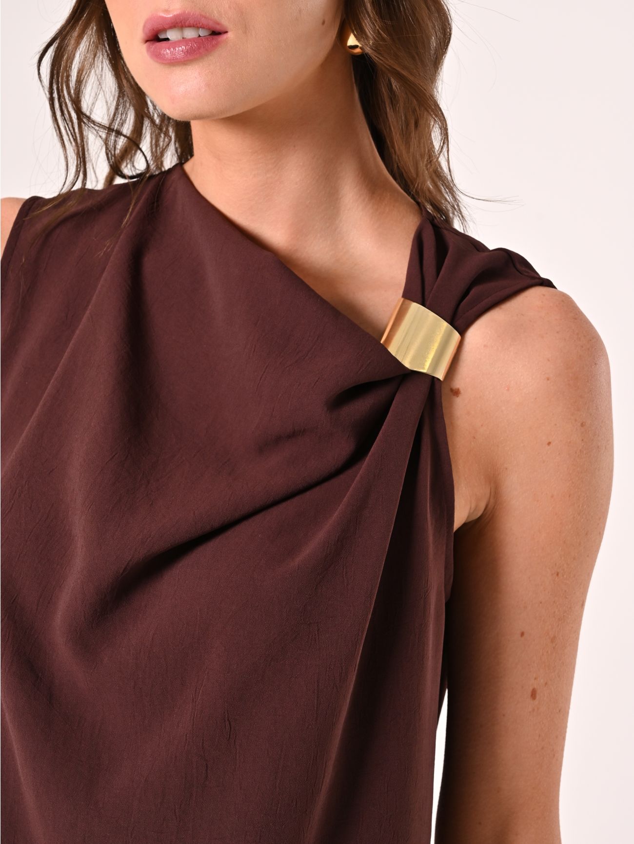 Top marron couleur chocolat effet gaufré in_i5