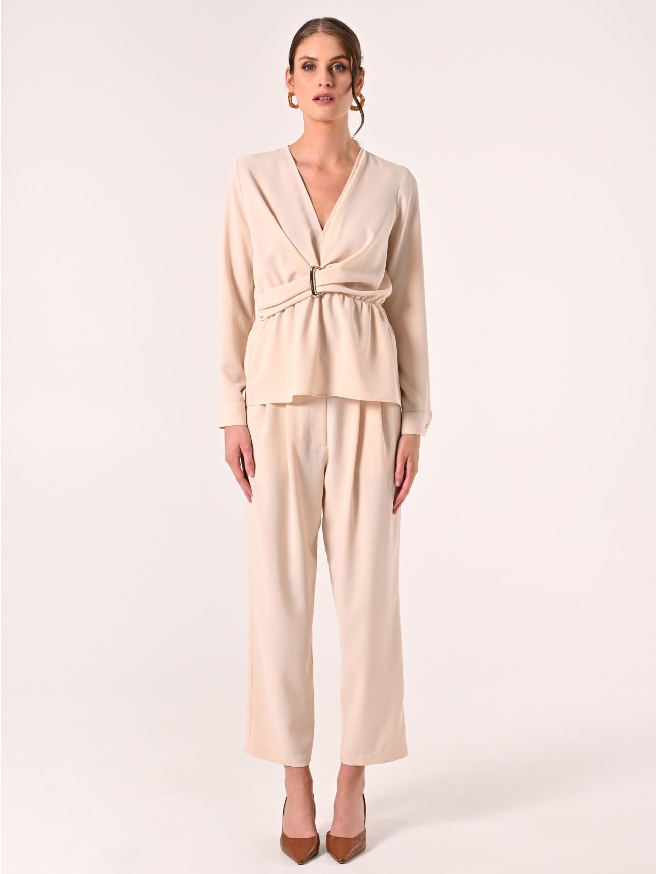 Textured Beige Blouse det_1