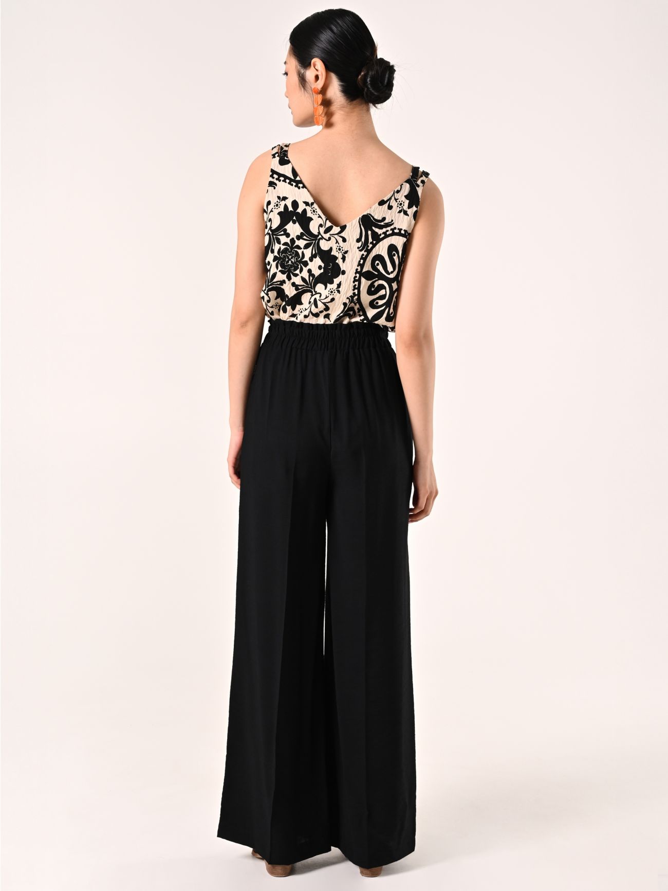 Flowy Black Trousers det_3