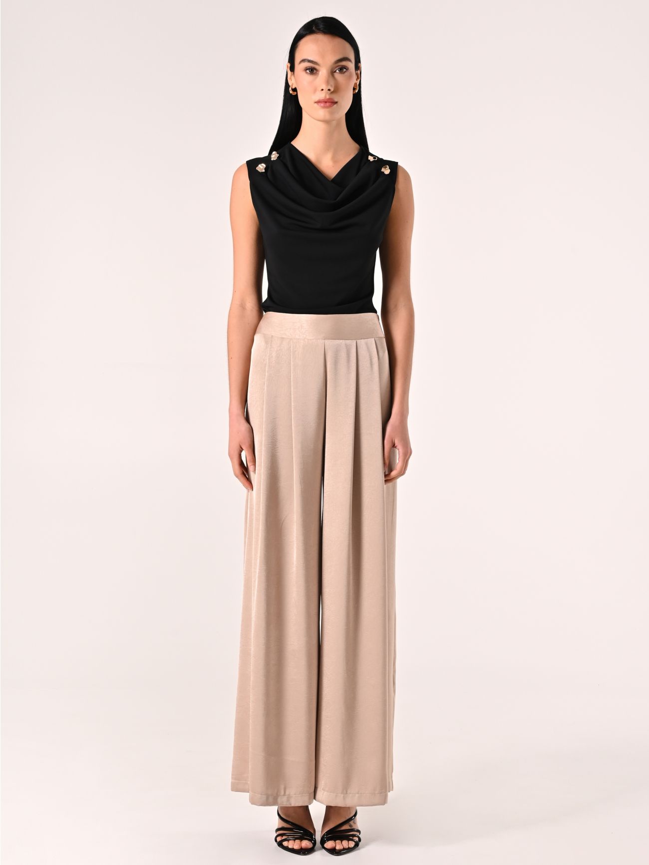 Pantalon ample beige foncé en envers satin det_1