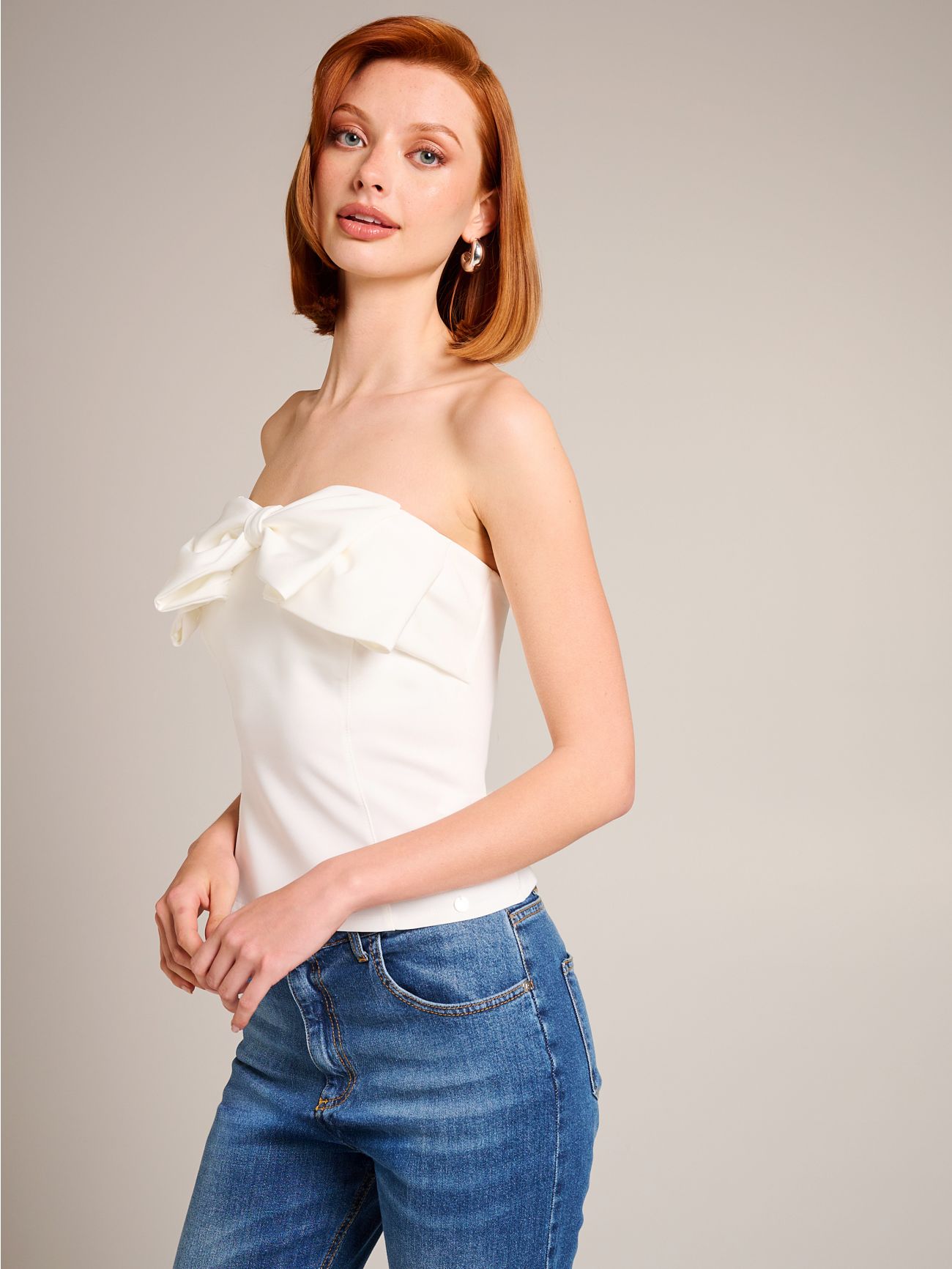 White Top with Maxi Bow sp_e1