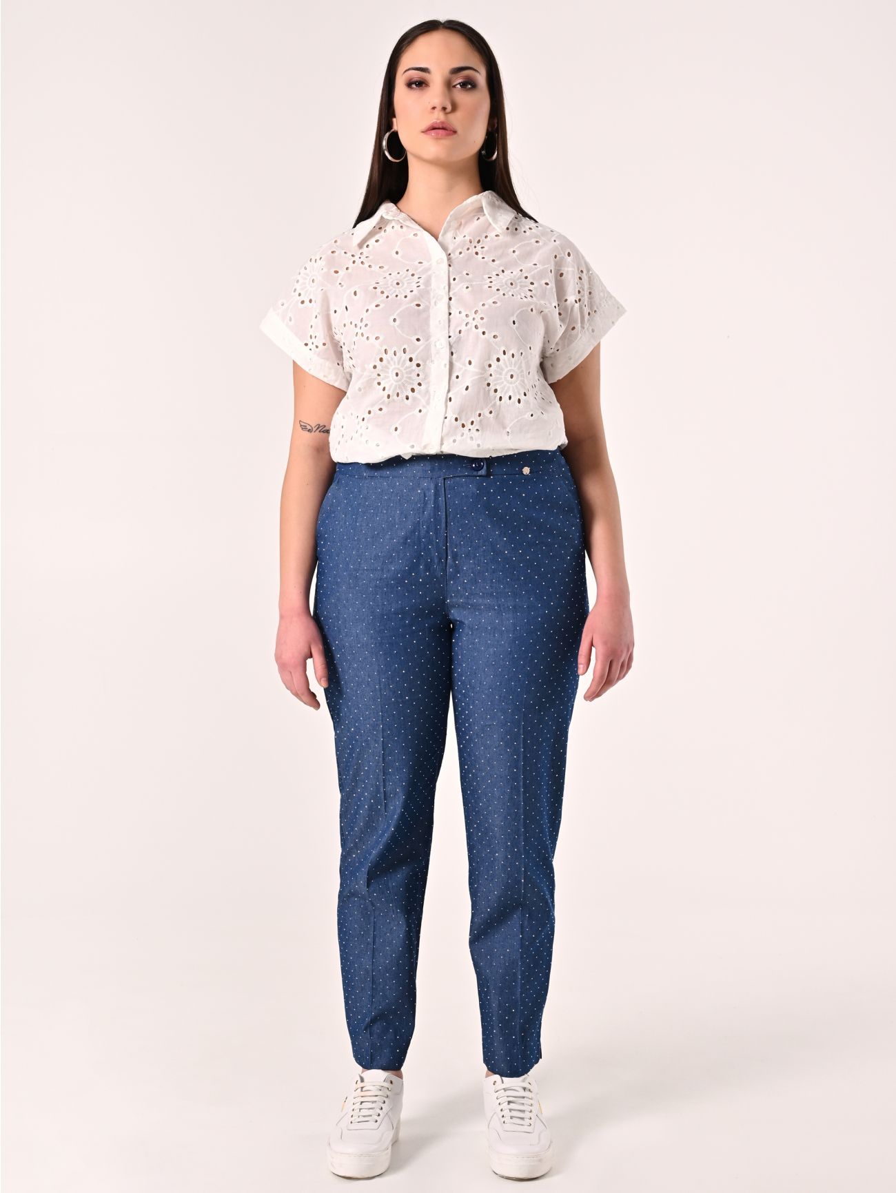Curvy Chambray Trousers with Rhinestones det_1