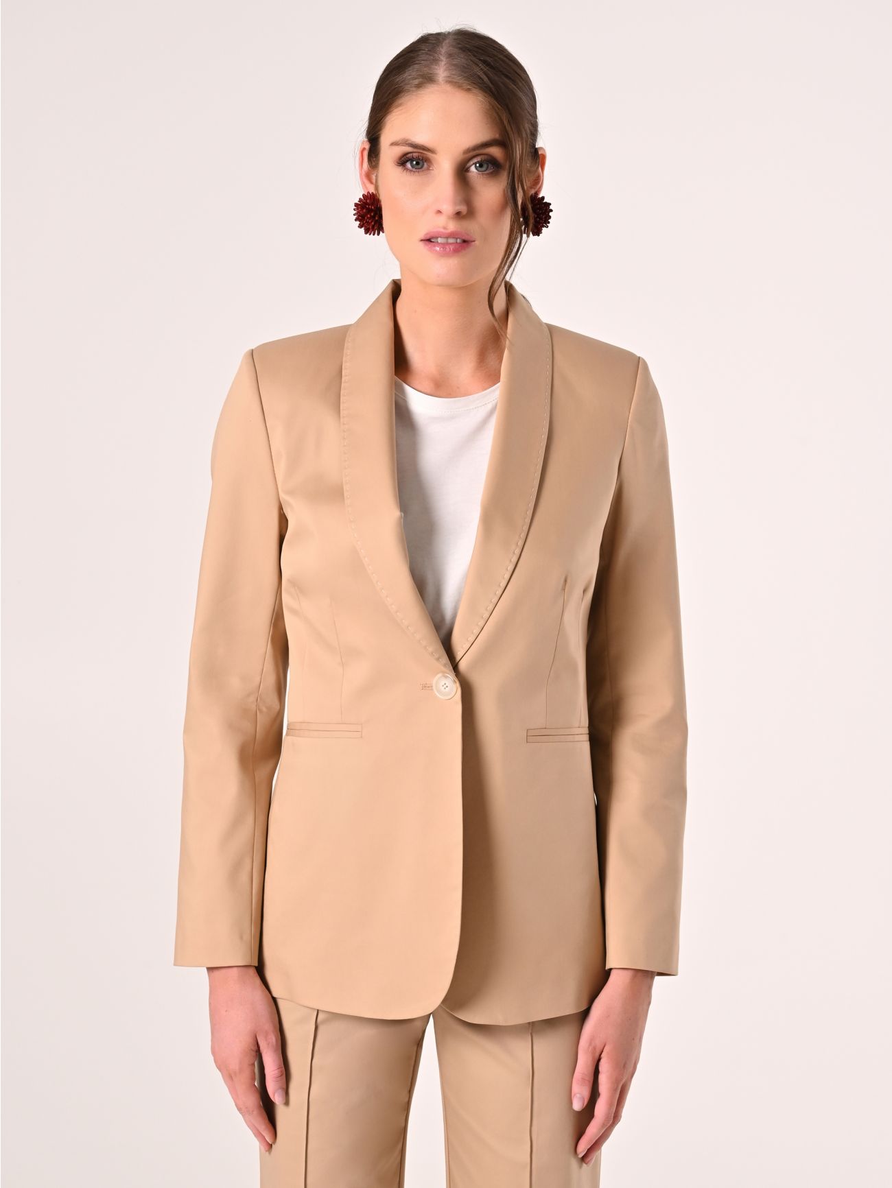 Veste beige foncé en coton avec coutures contrastées det_2