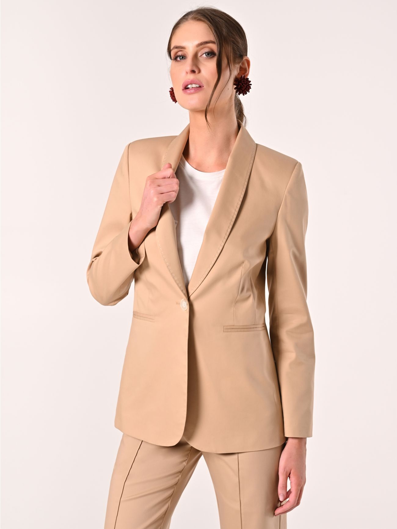 Veste beige foncé en coton avec coutures contrastées in_i7