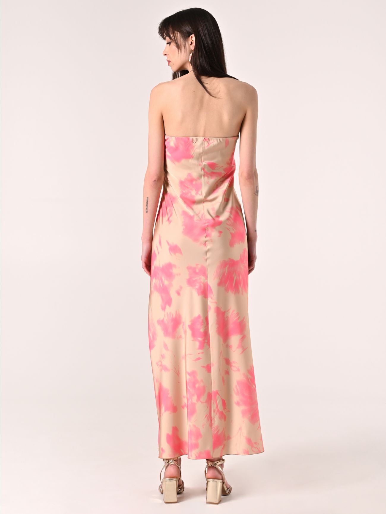 Abito con collo Gioiello Beige Scuro & Rosa Camelia det_3
