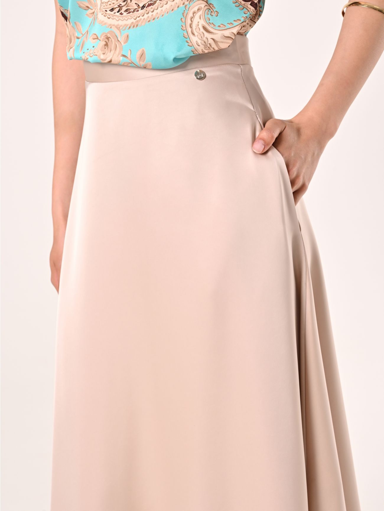 Gonna in Raso Beige Chiaro in_i5