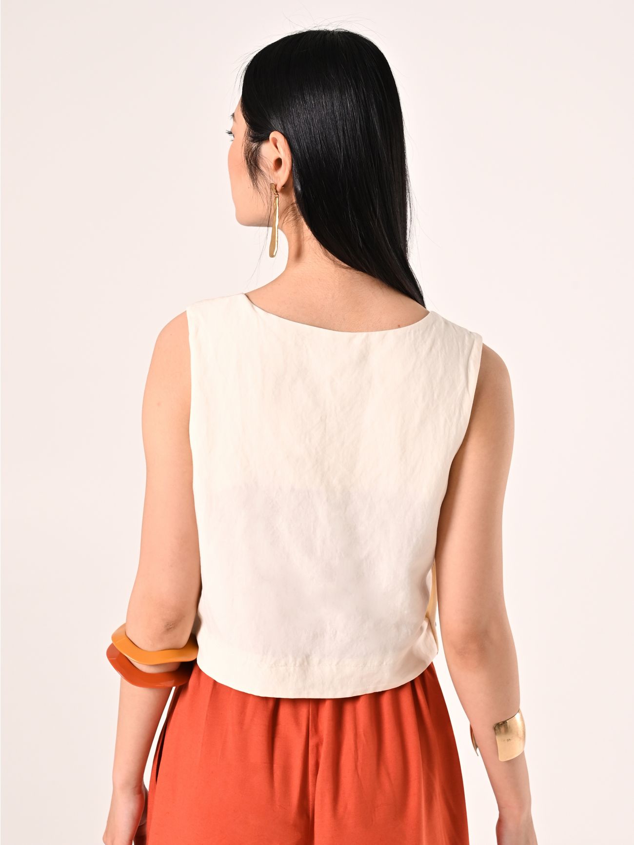 White Crop Top in Viscose Linen det_3