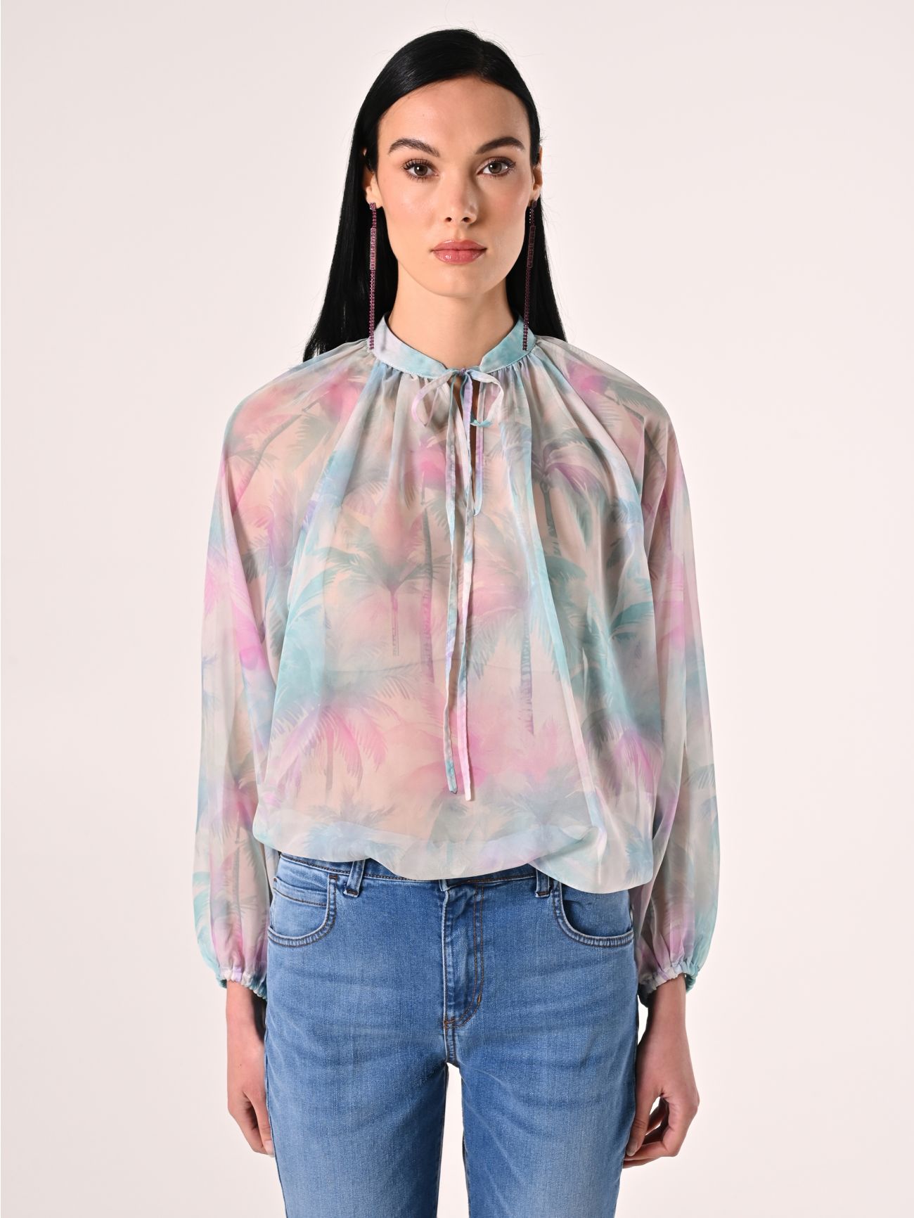 Blusa con estampado de palmeras det_2
