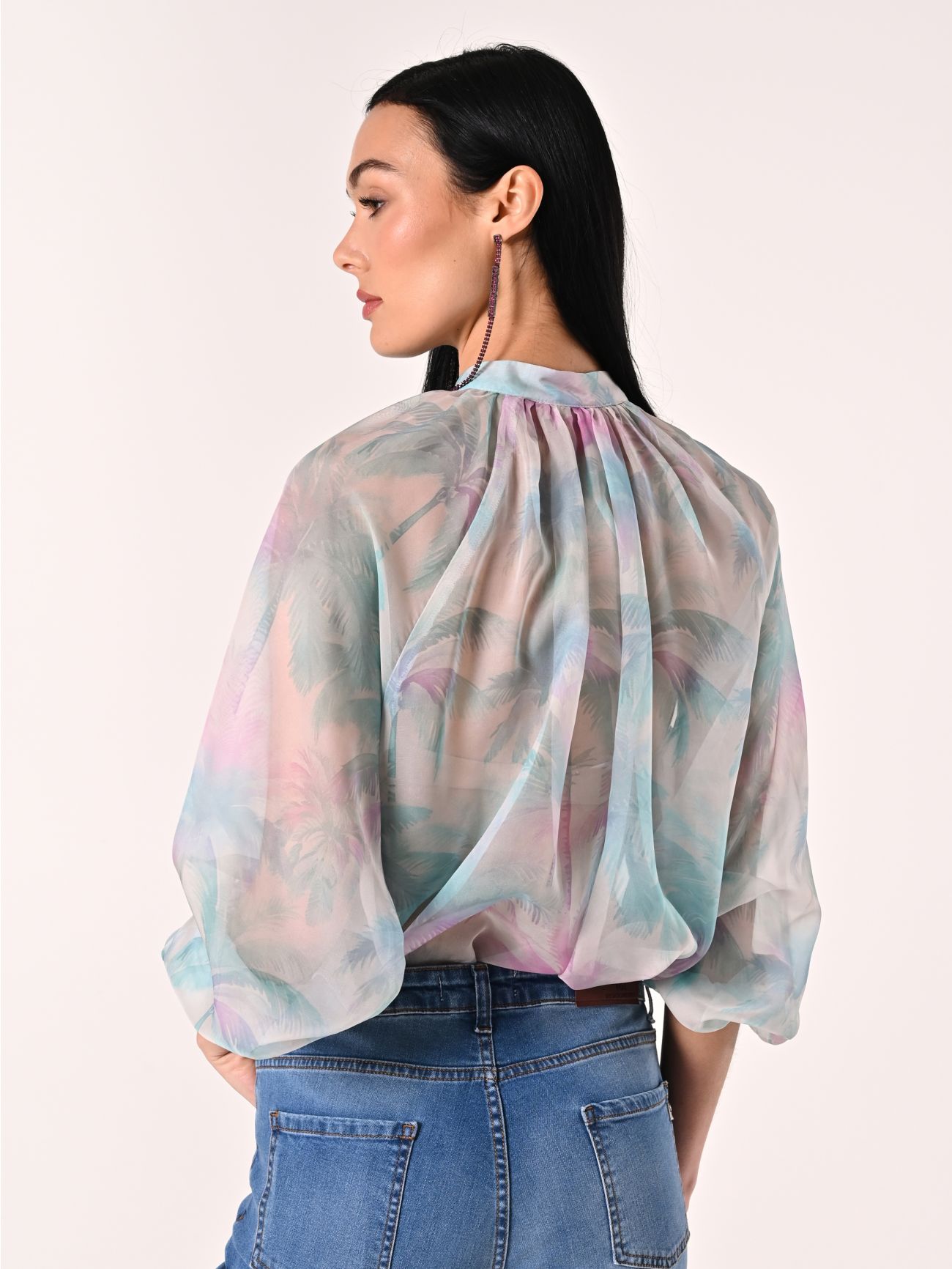 Blusa con estampado de palmeras det_3