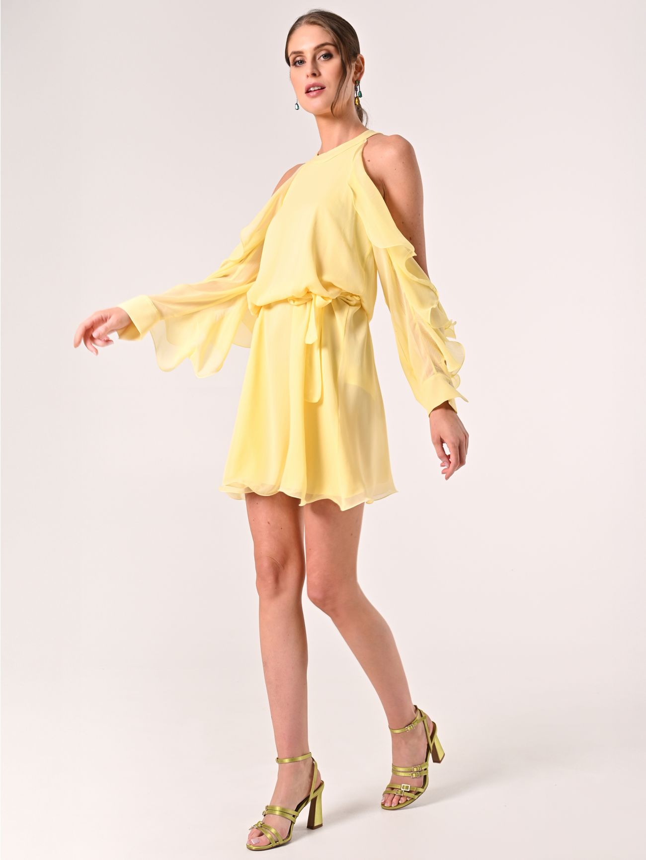 Abito Giallo con Rouches in_i7