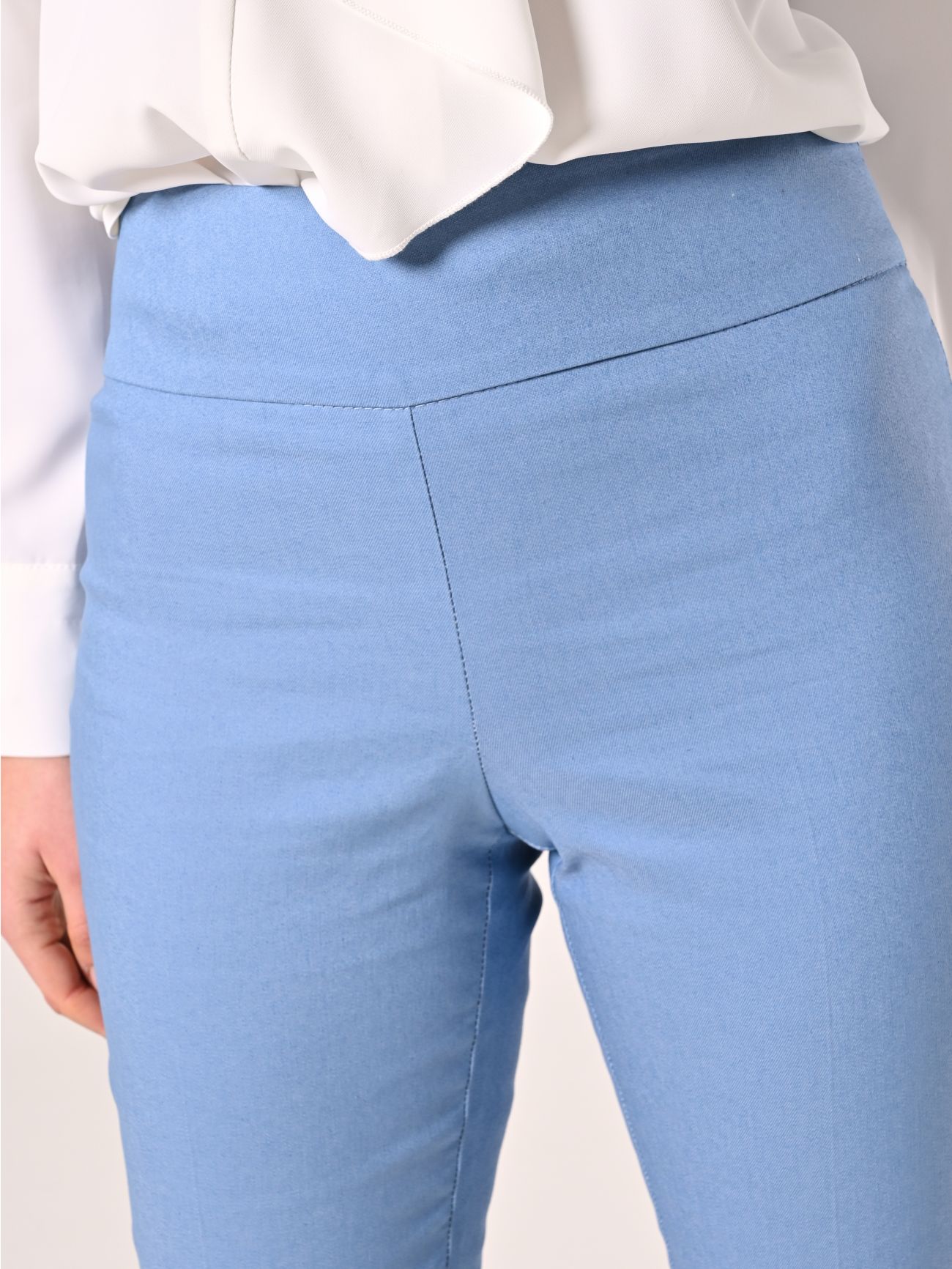 Pantaloni a Zampa Azzurri effetto Denim in_i5