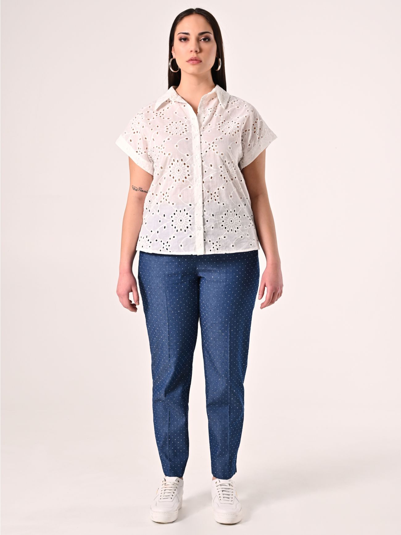 Camisa curvy de sangallo det_1