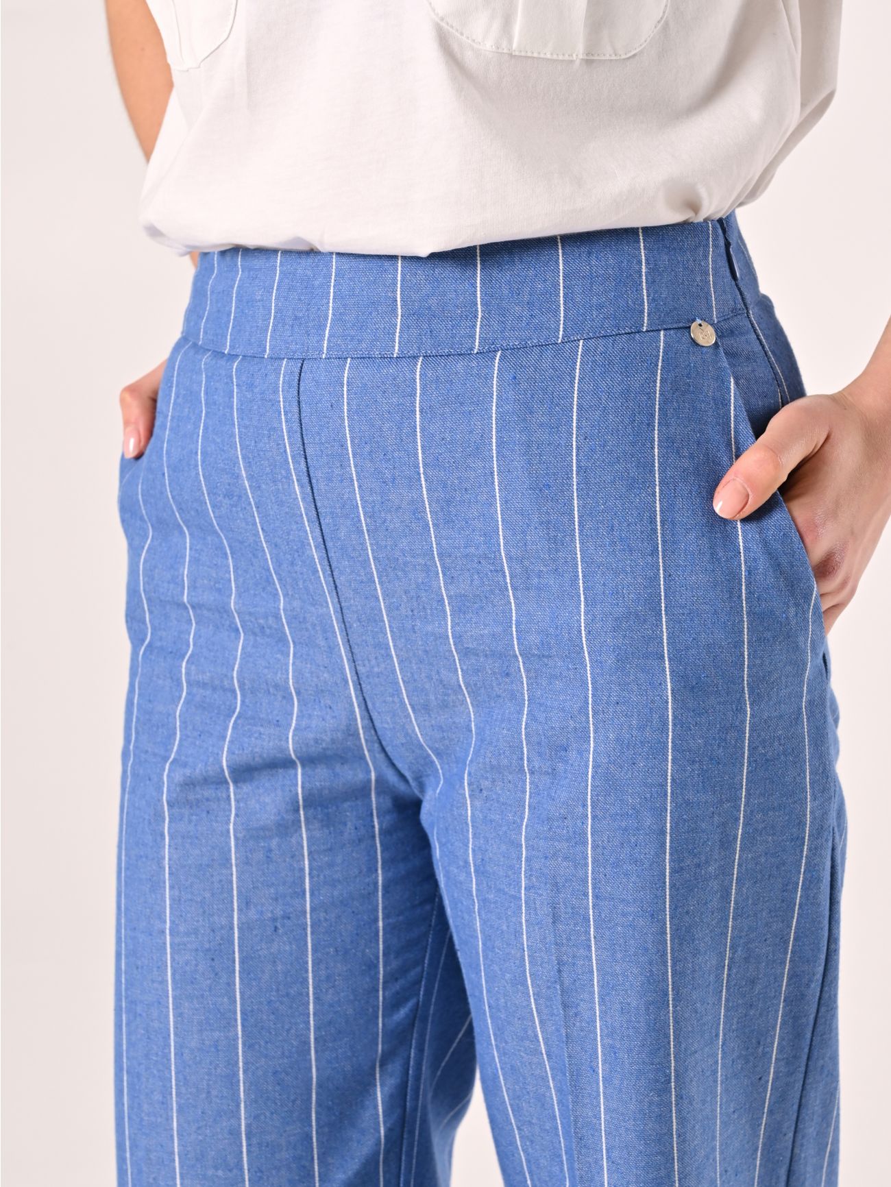 Hose aus Denim mit Nadelstreifen in_i5