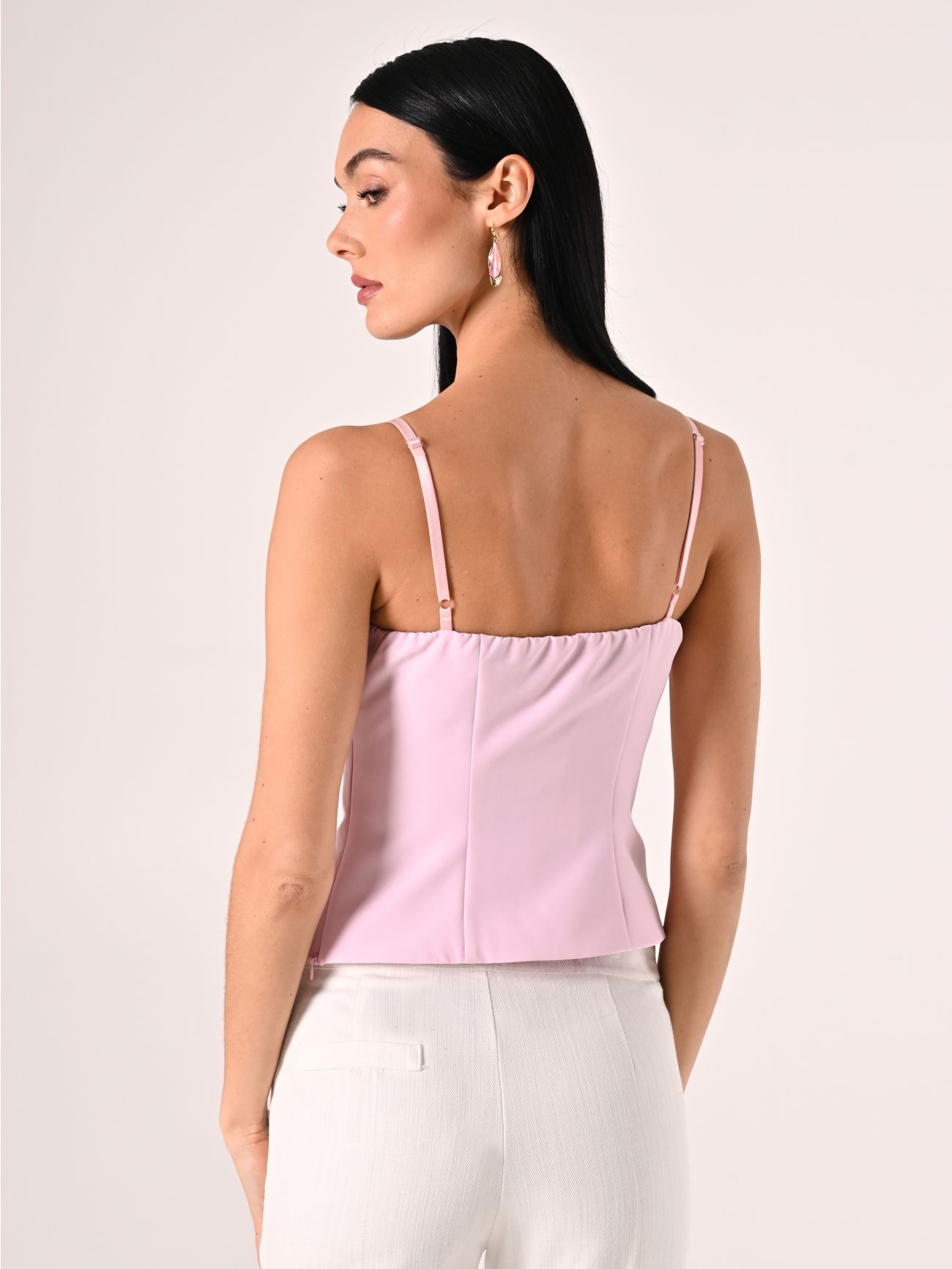 Top rose avec broches à nœuds et strass det_3