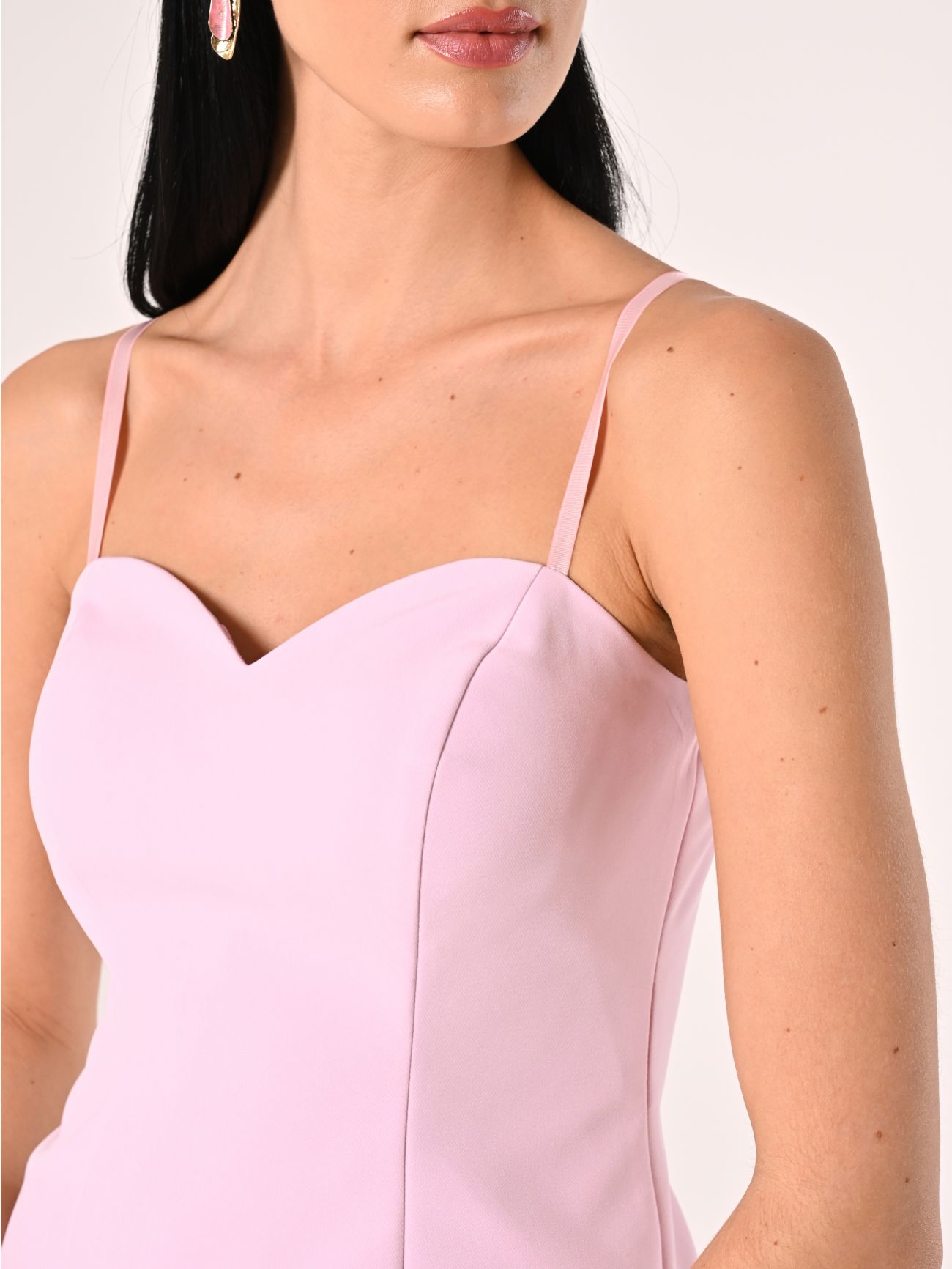 Top rose avec broches à nœuds et strass in_i4